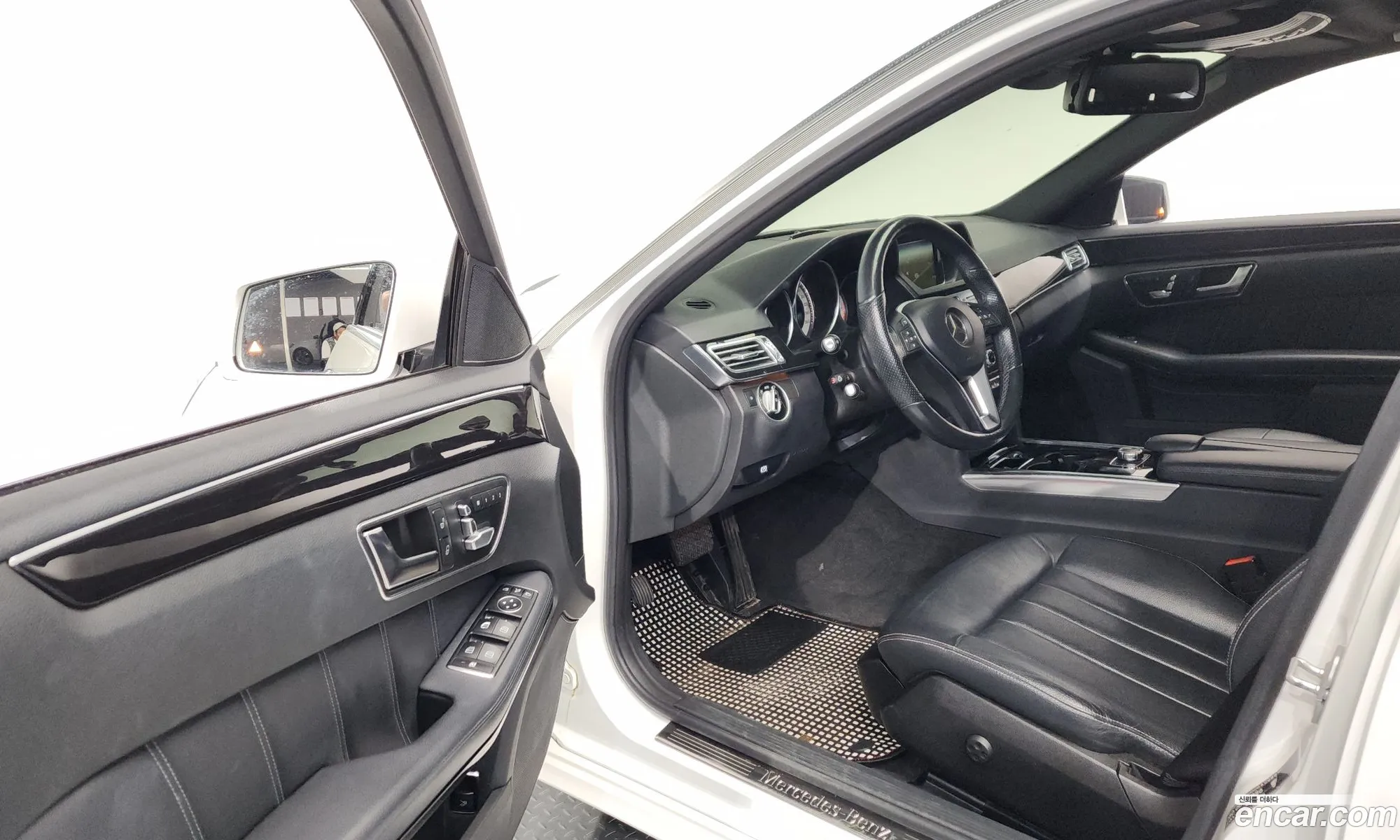 Mercedes-Benz E-Class W212 2015 — 2