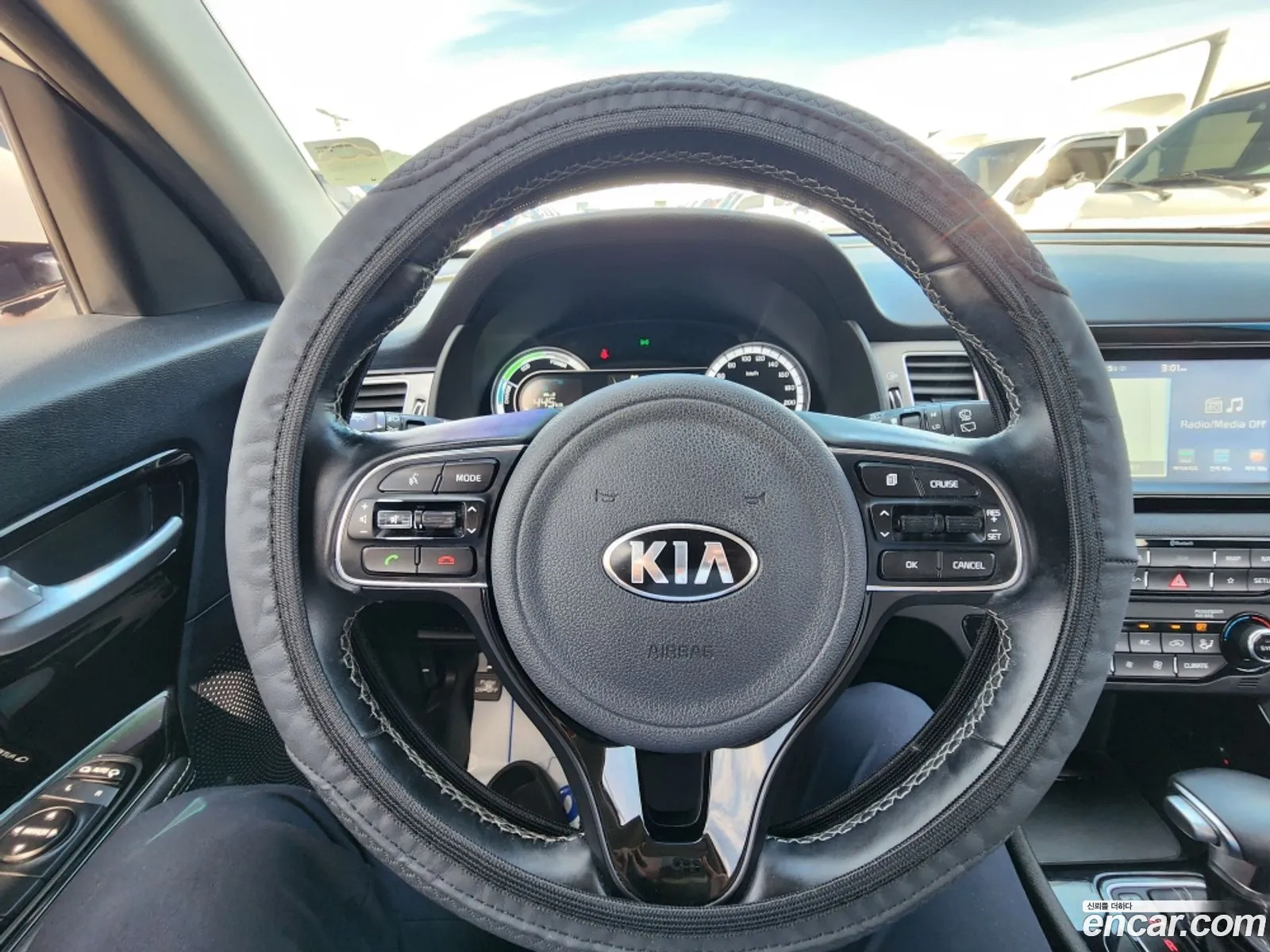 Kia Niro 2017 — 12