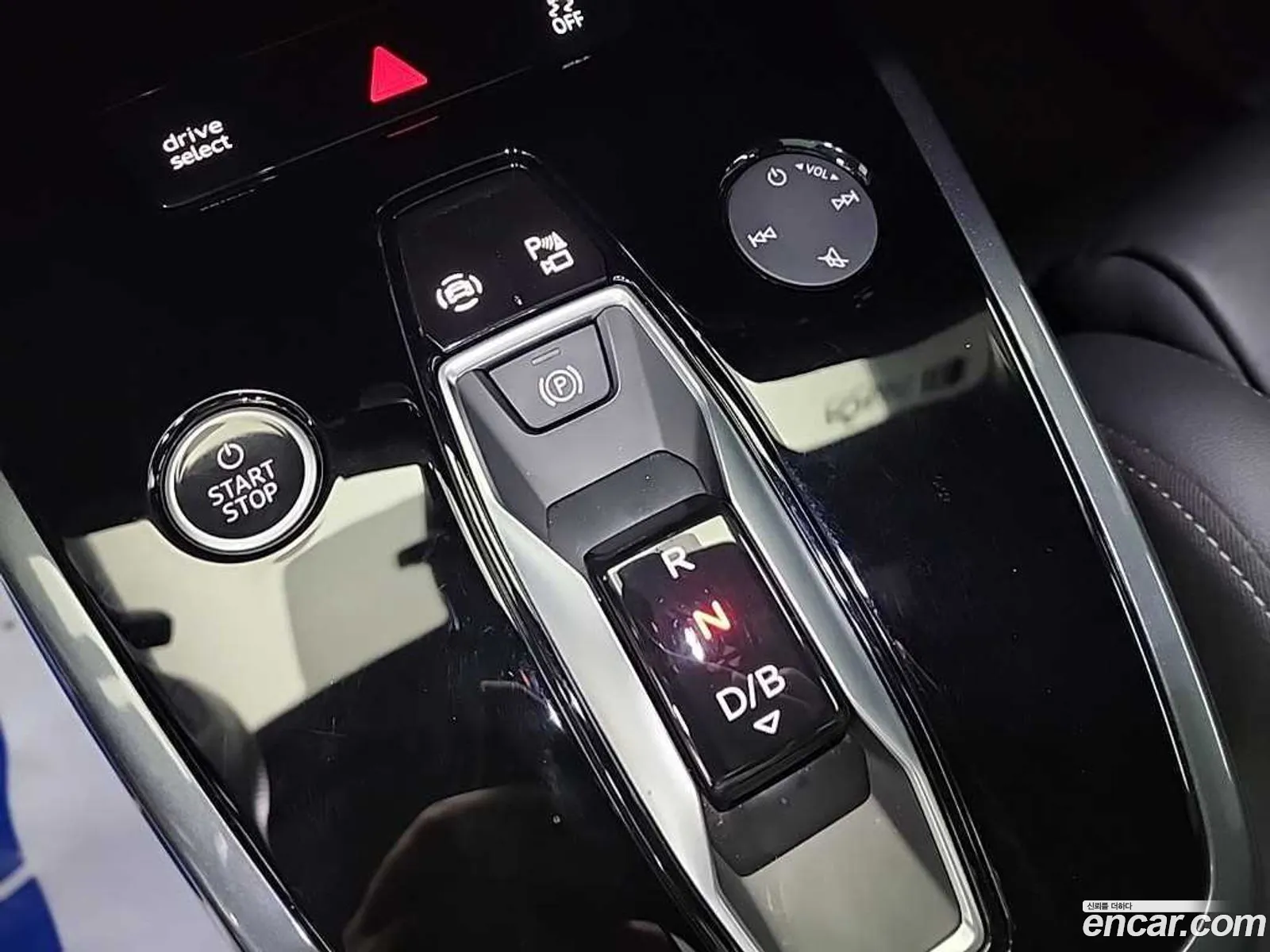 Audi Q4 e-tron 2024 — 6