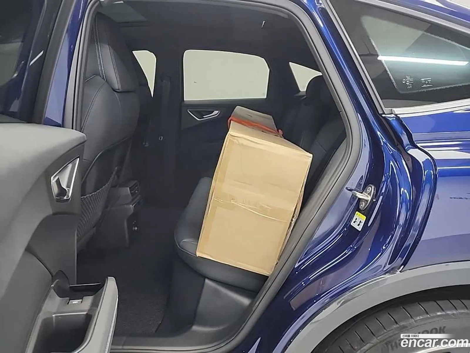 Audi Q4 e-tron 2024 — 4