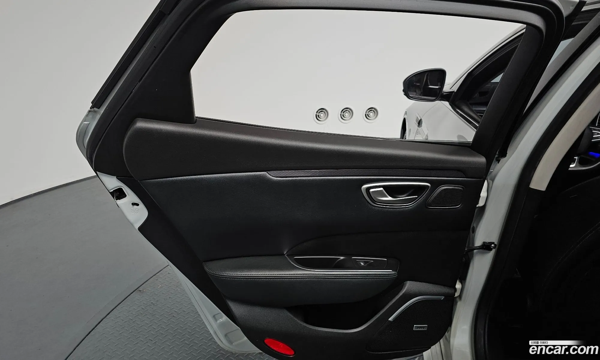 Renault Korea (Samsung) SM6 2016 — 33