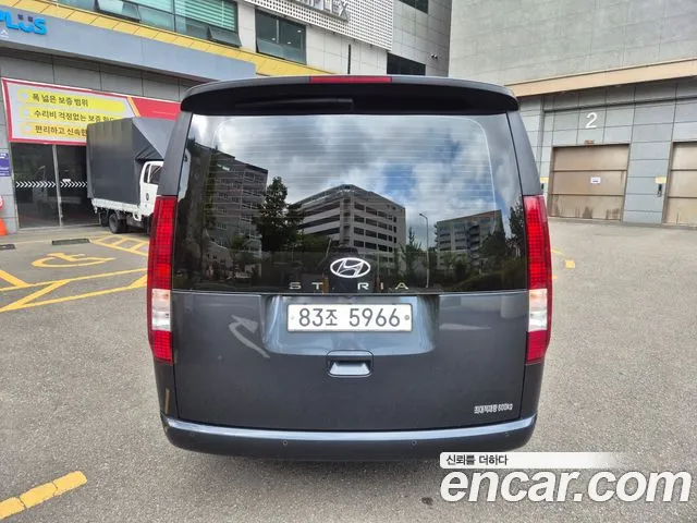 Hyundai Staria 2021 — 2
