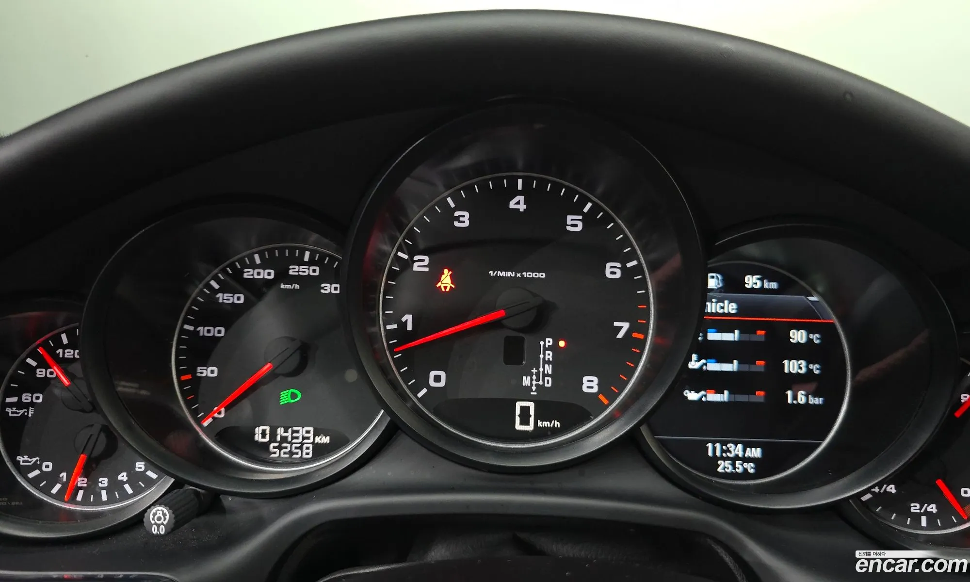 Porsche Panamera 2016 WP0AA2978GL004884 — 3