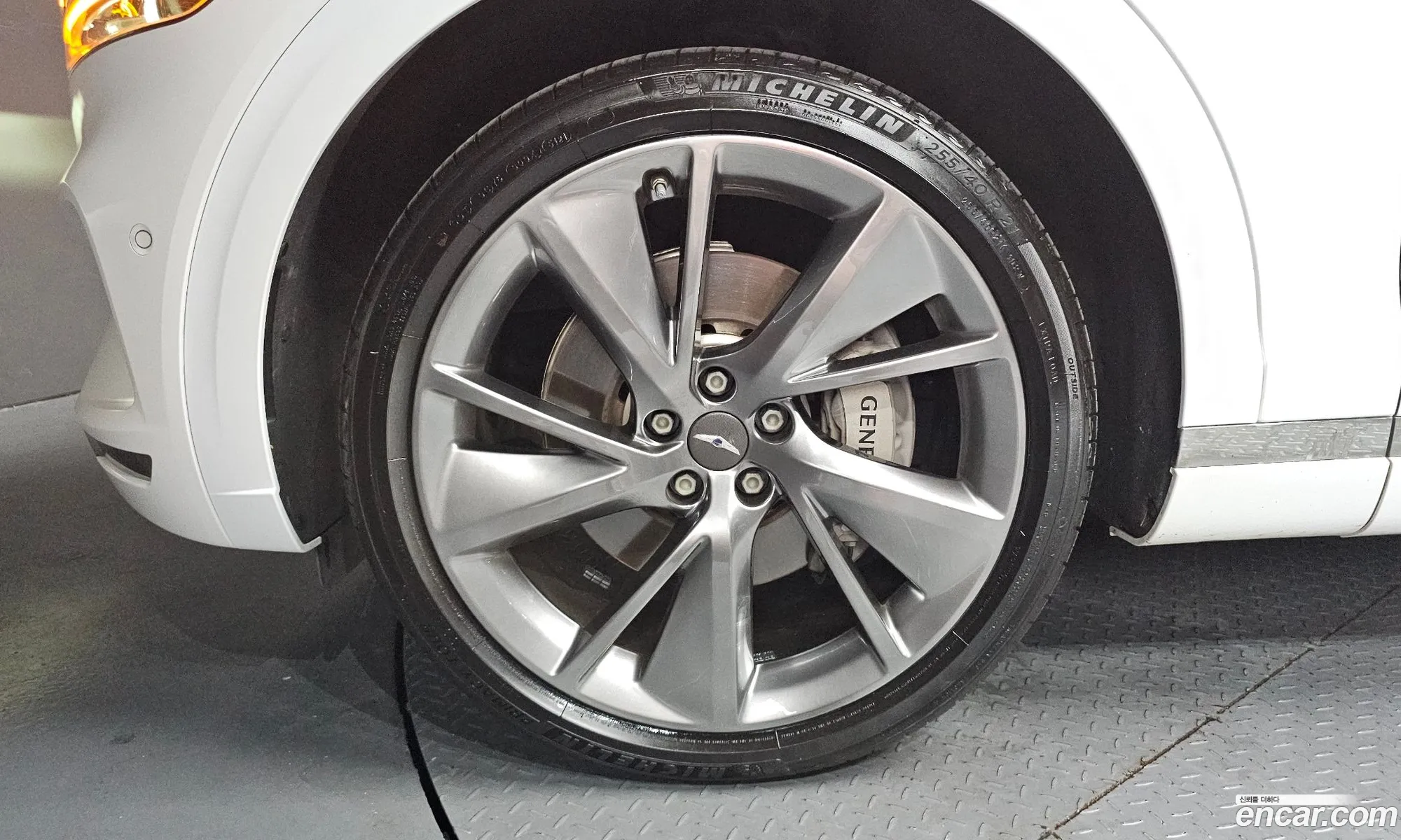 Genesis GV70 2022 — 4