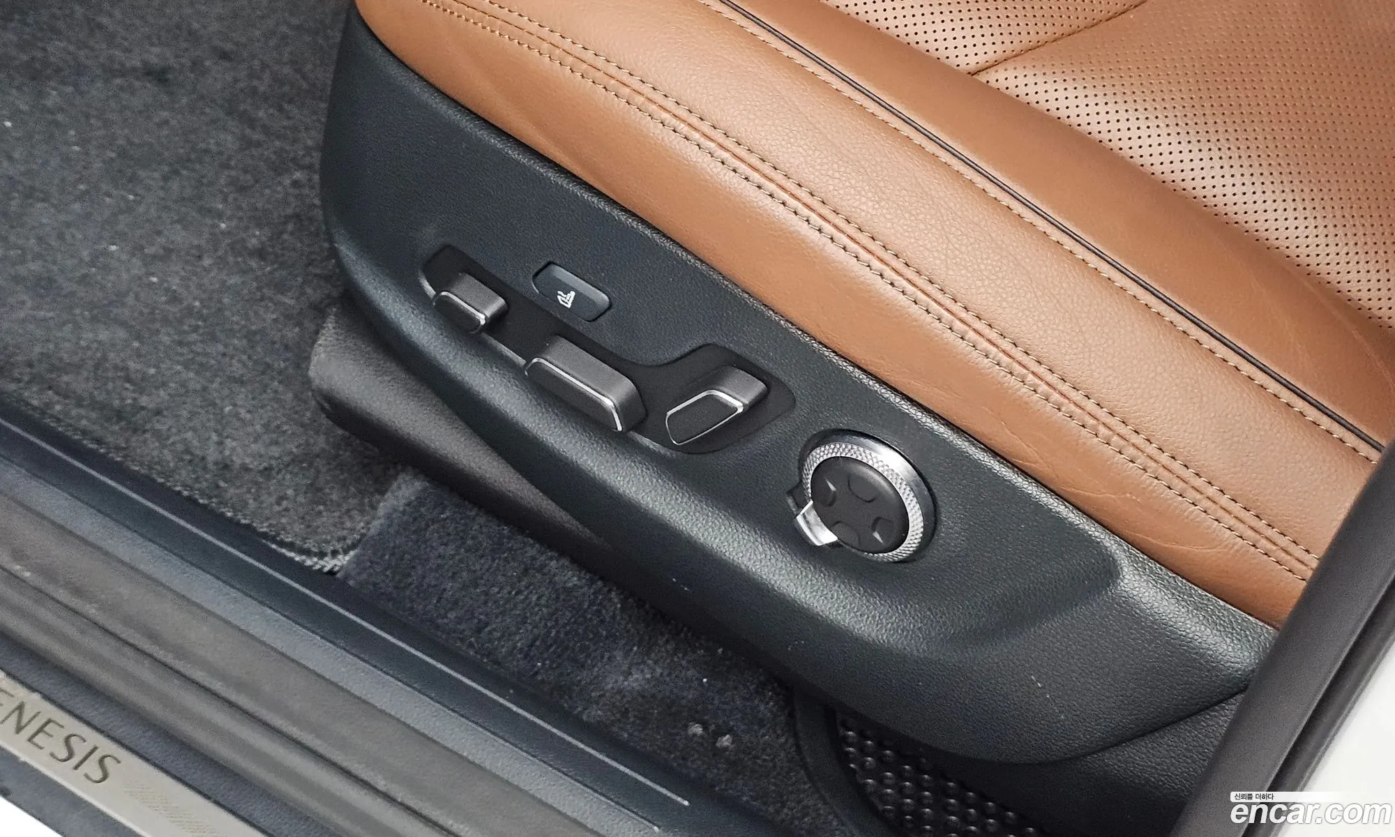 Genesis GV70 2022 — 12