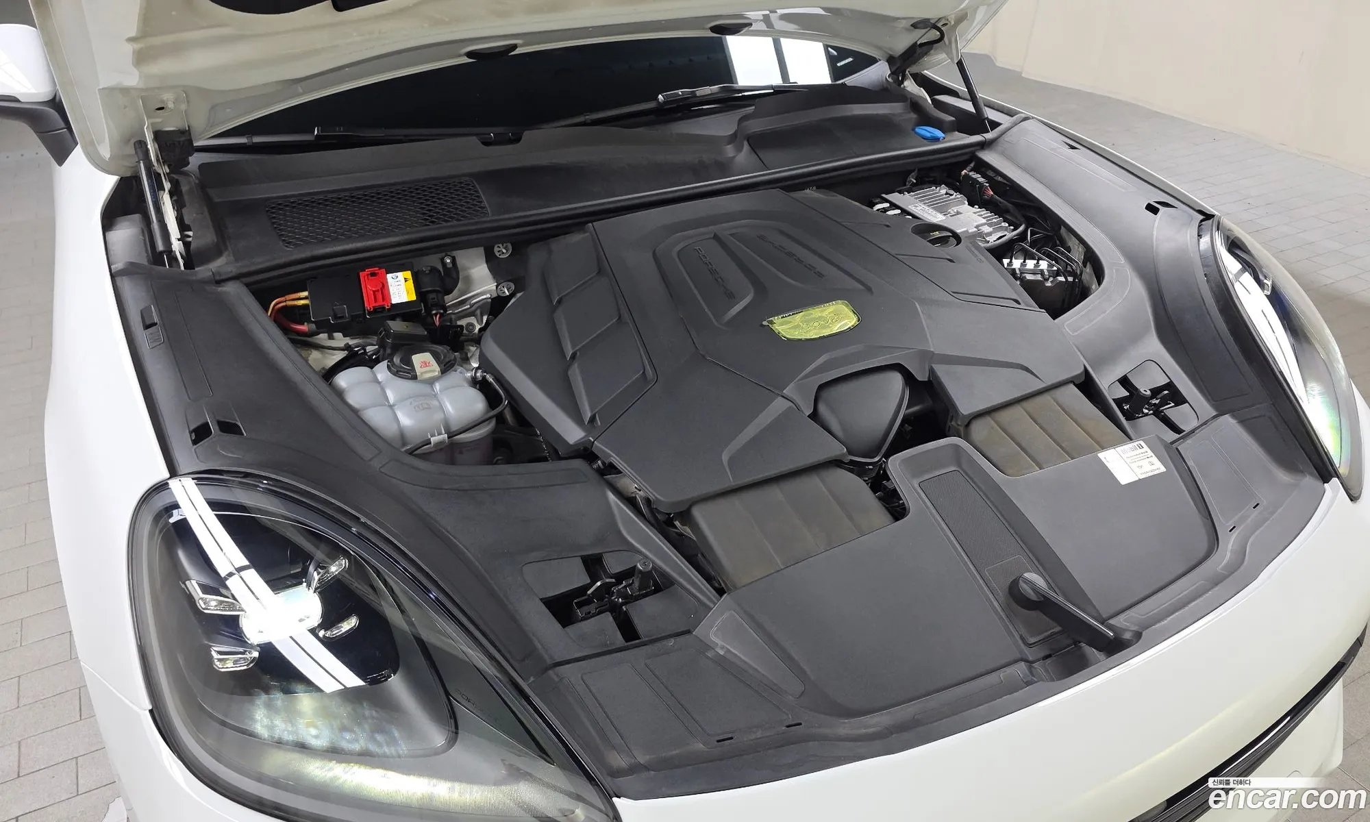 Porsche Cayenne 2019 WP1AA29Y1LDA02258 — 3