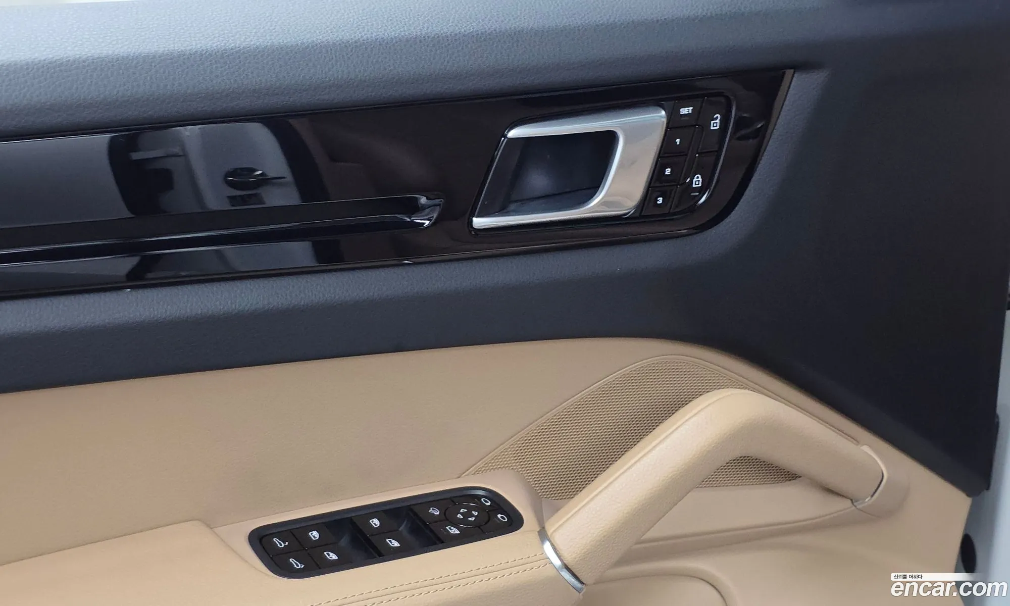 Porsche Cayenne 2019 WP1AA29Y1LDA02258 — 31