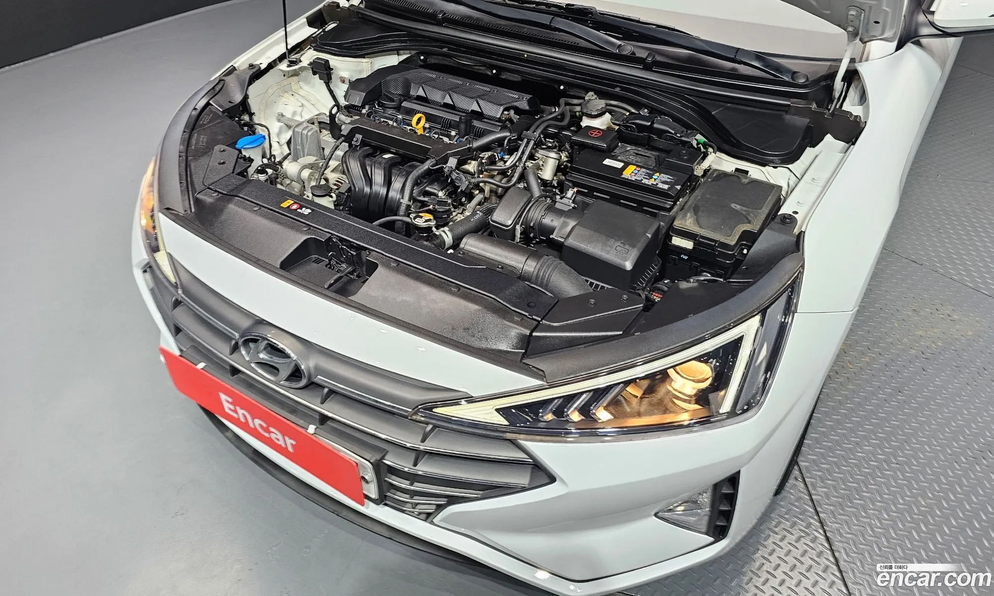 Hyundai Elantra AD 2020 — 8