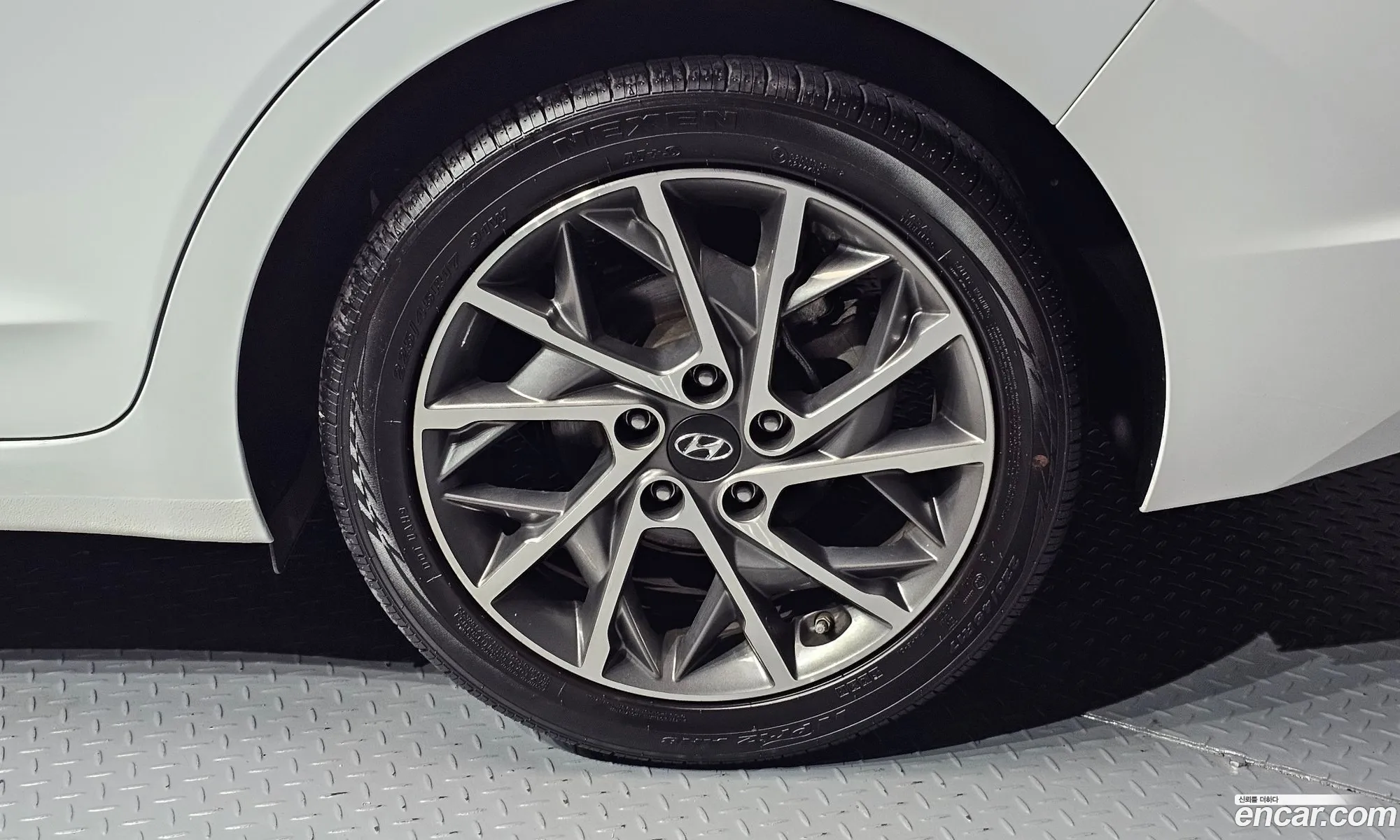 Hyundai Elantra AD 2020 — 2
