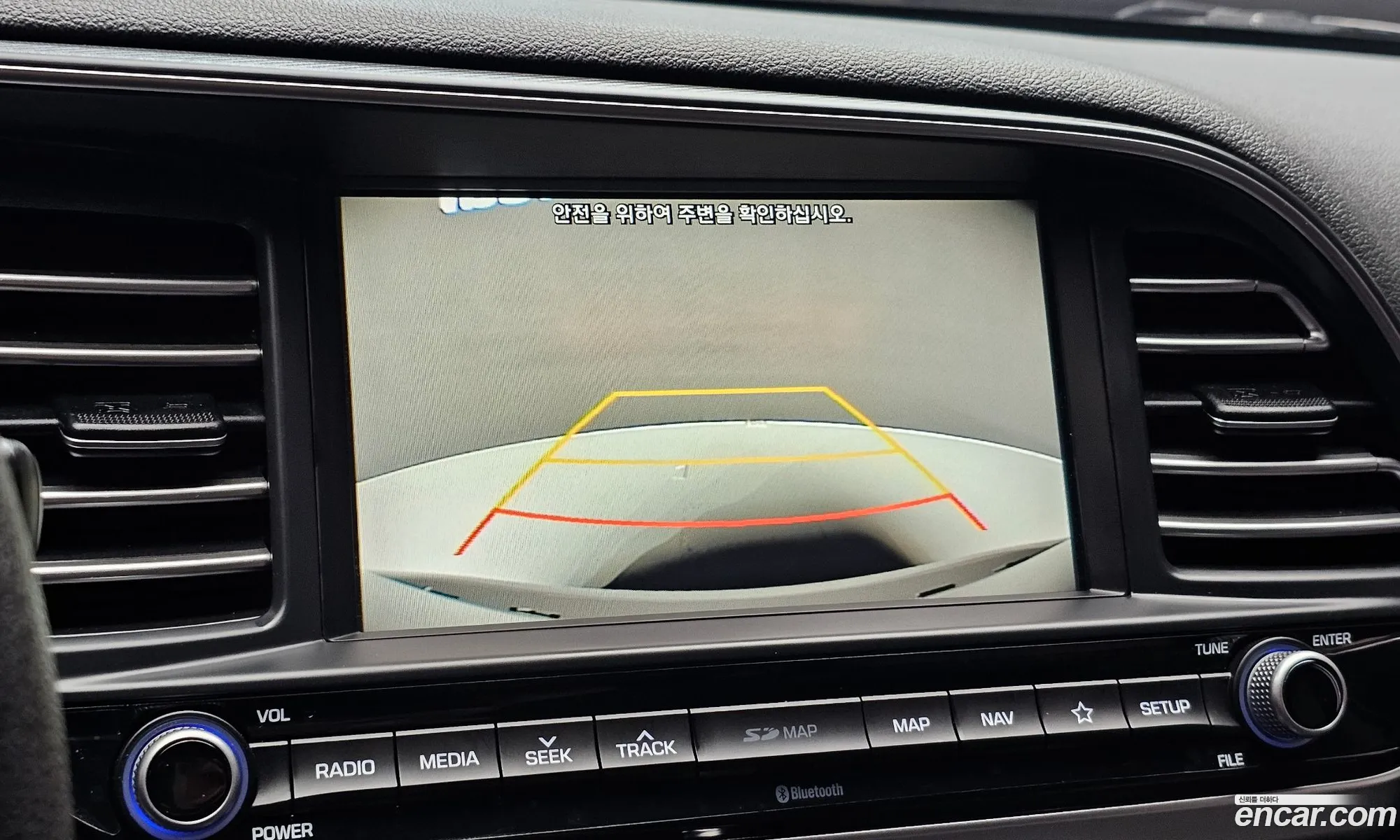 Hyundai Elantra AD 2020 — 19