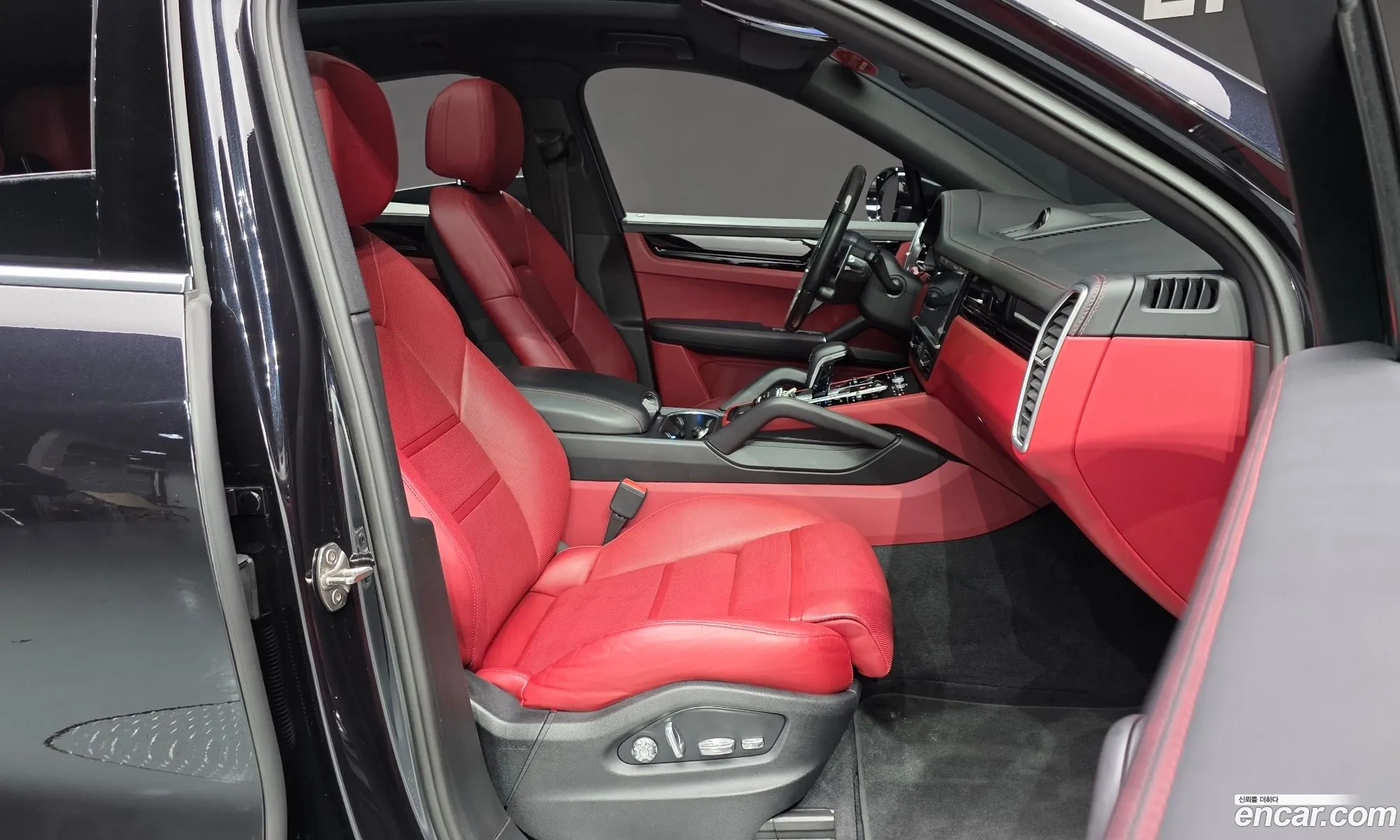 Porsche Cayenne 2020 WP1BA29Y0LDA67414 — 19