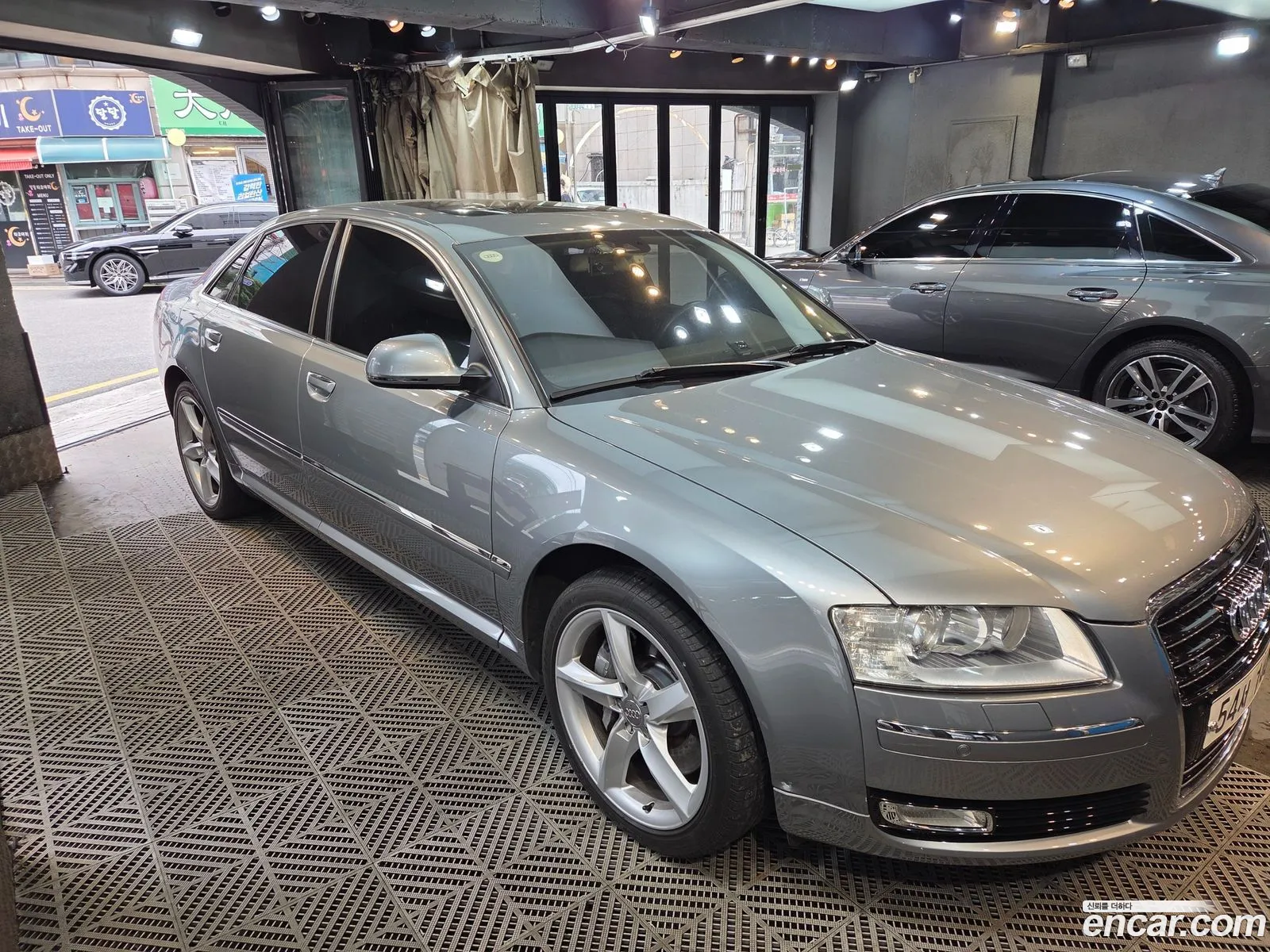 Audi A8 2010 — 9