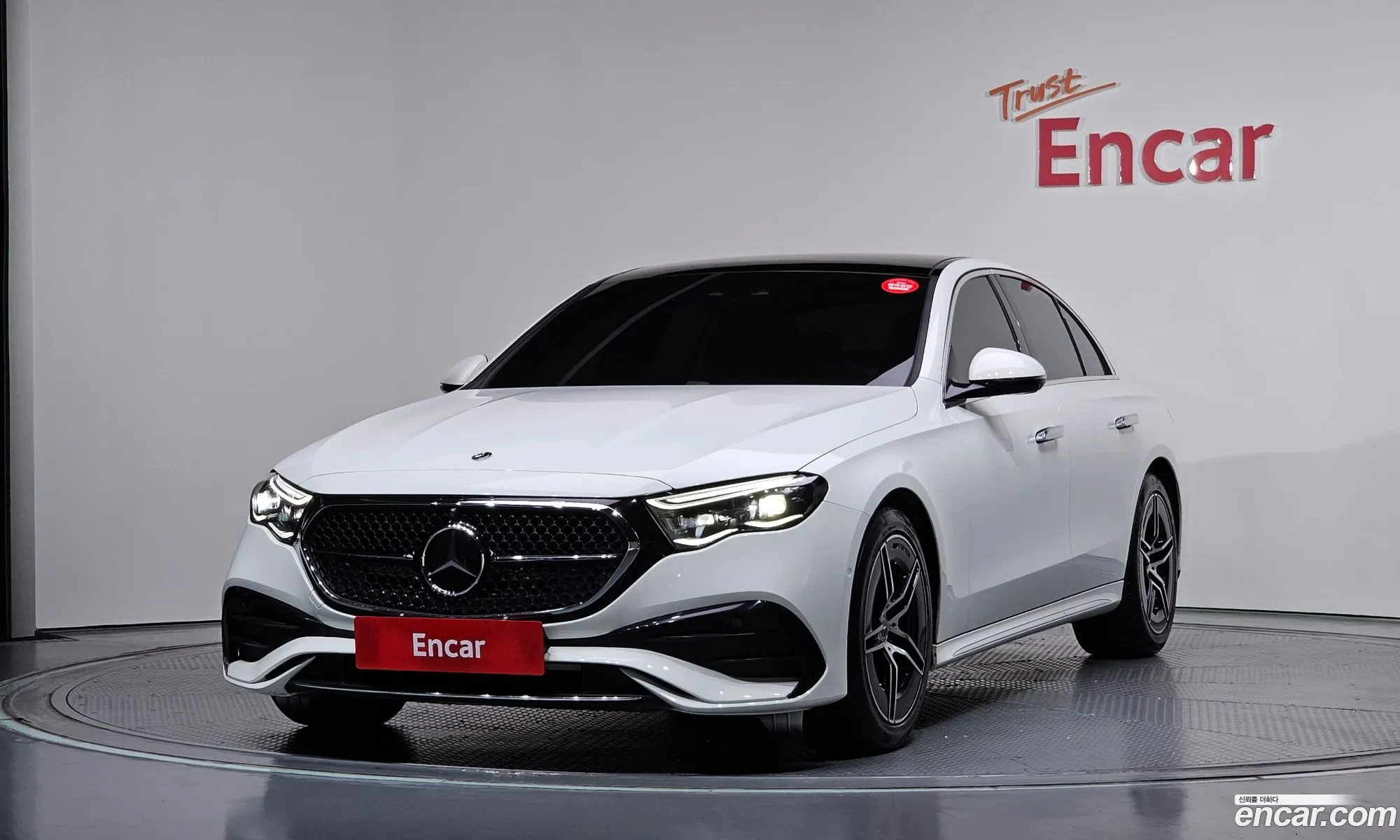 Mercedes-Benz E-Class W214 2024 — 23