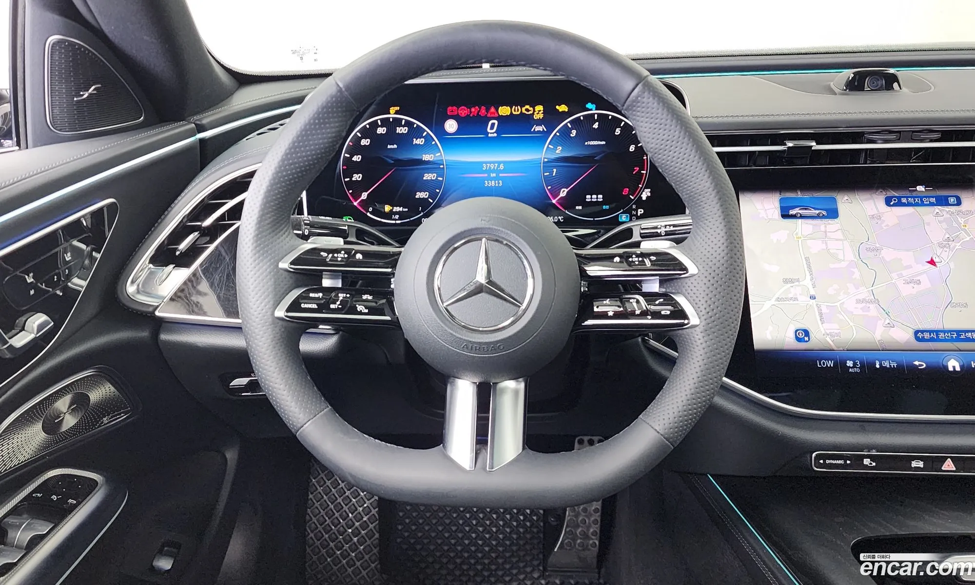 Mercedes-Benz E-Class W214 2024 — 13