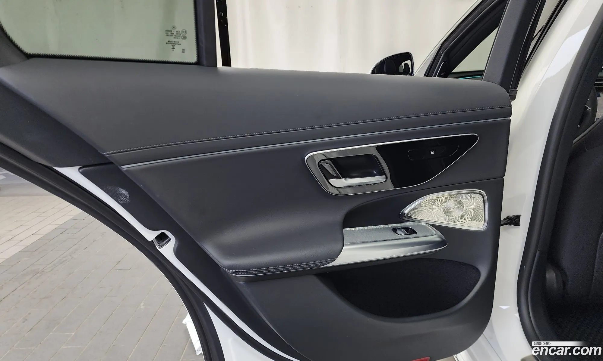 Mercedes-Benz E-Class W214 2024 — 24