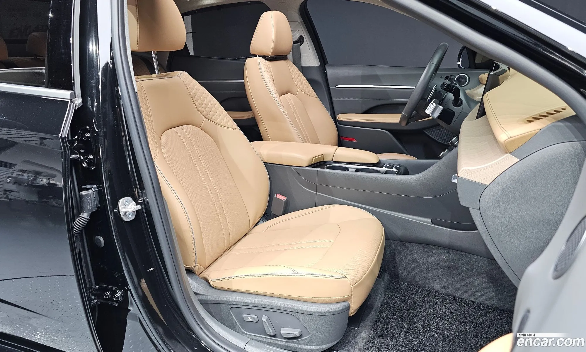 Hyundai Sonata the Edge 2023 — 23