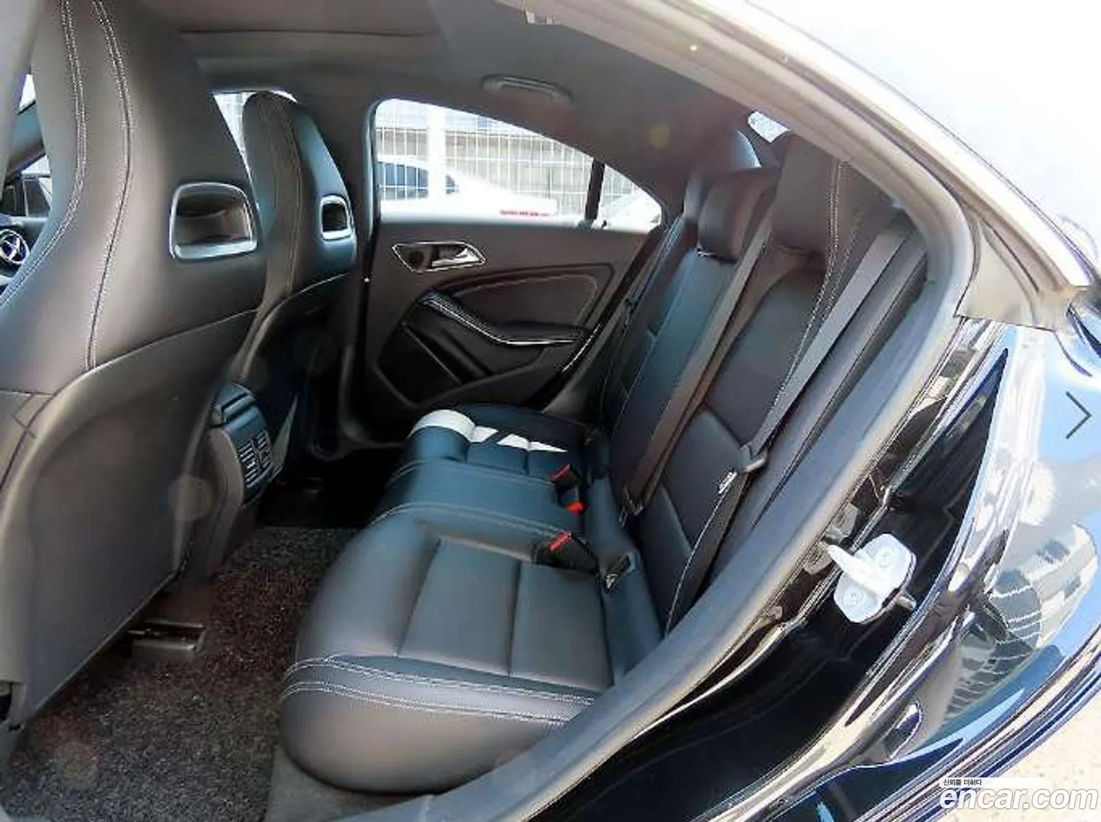 Mercedes-Benz CLA-Class C117 2015 — 19