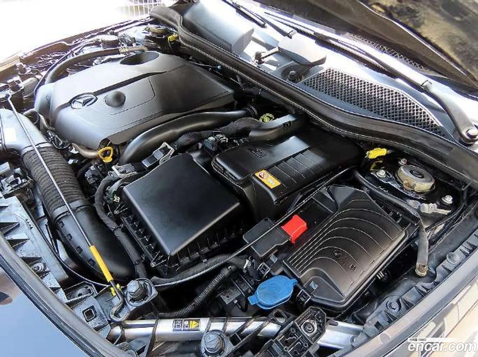 Mercedes-Benz CLA-Class C117 2015 — 13