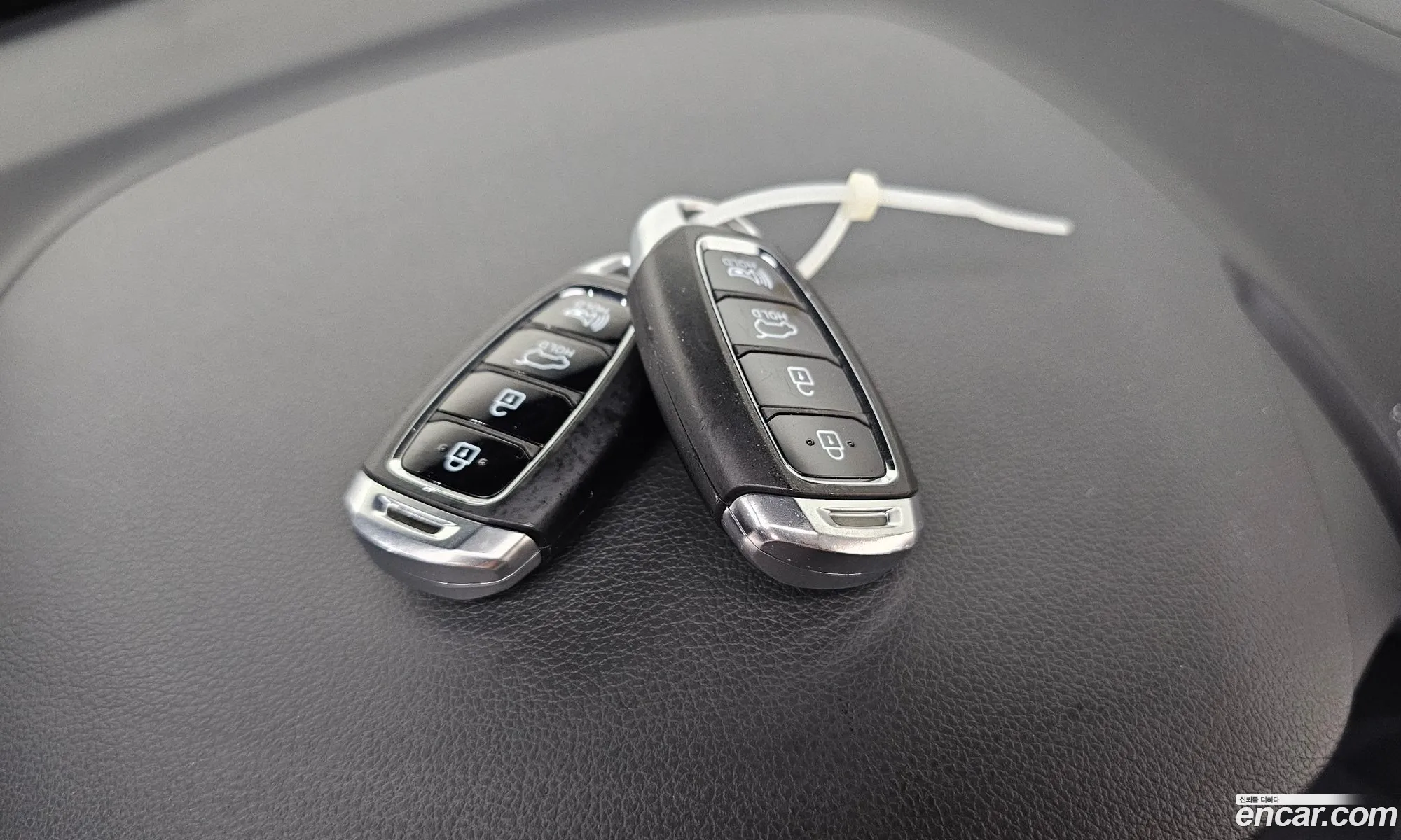 Hyundai Kona Hybrid 2020 — 3