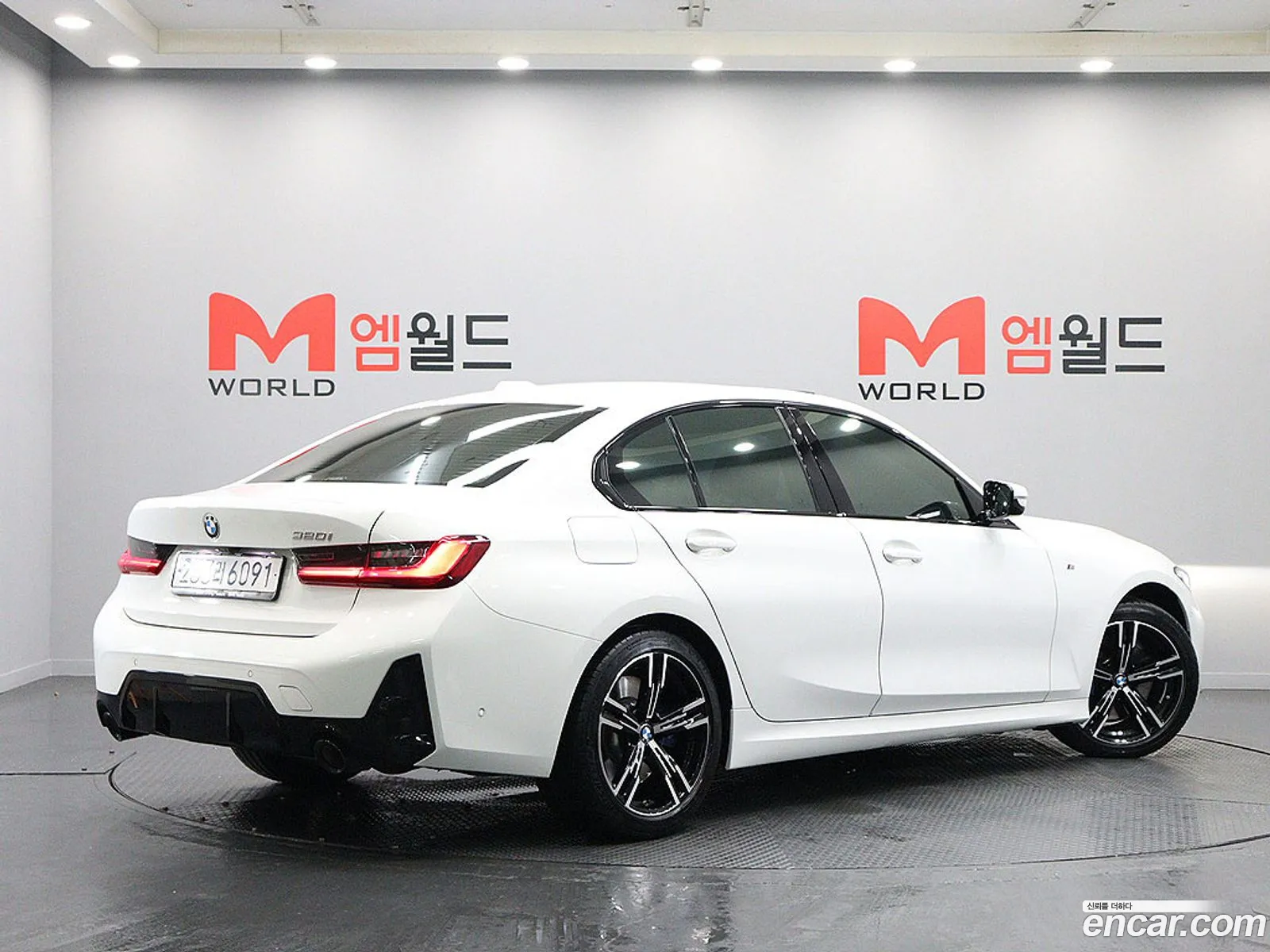 BMW 3 Series 2023 — 9