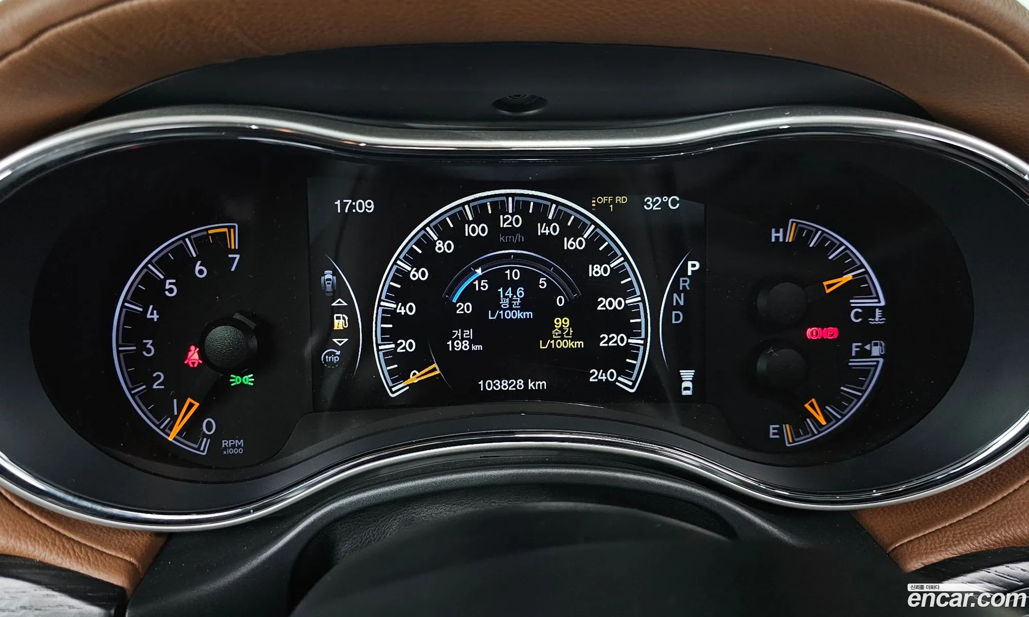 Jeep Grand Cherokee 2020 — 11