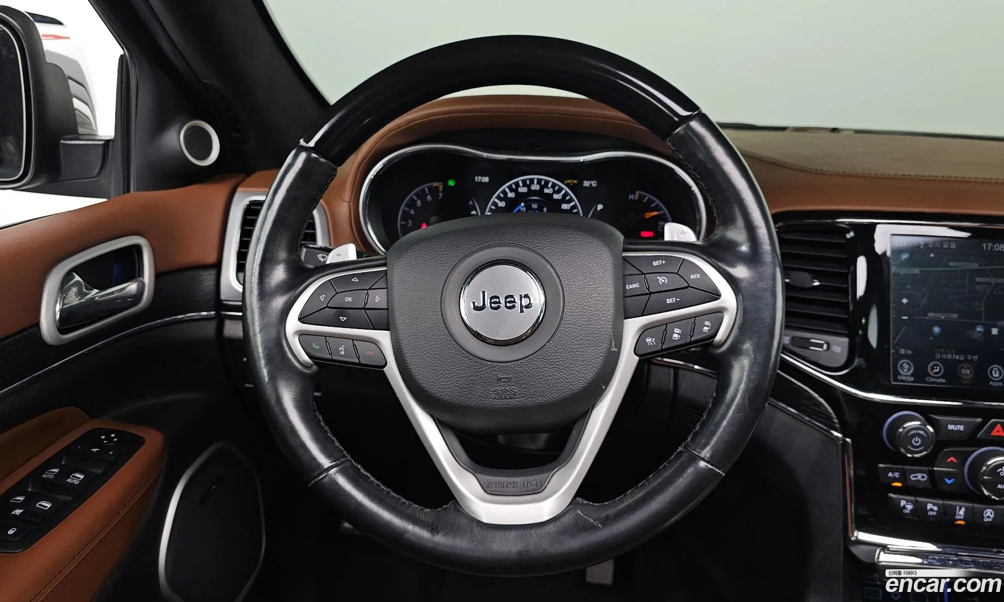 Jeep Grand Cherokee 2020 — 17