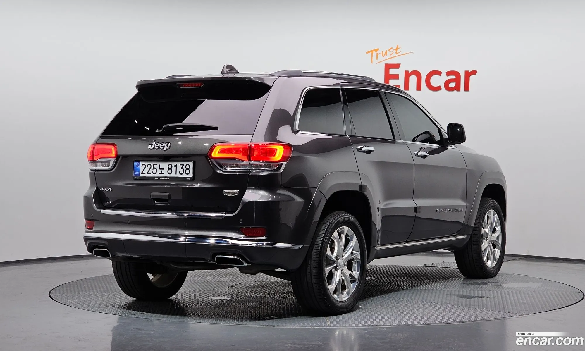Jeep Grand Cherokee 2020 — 28
