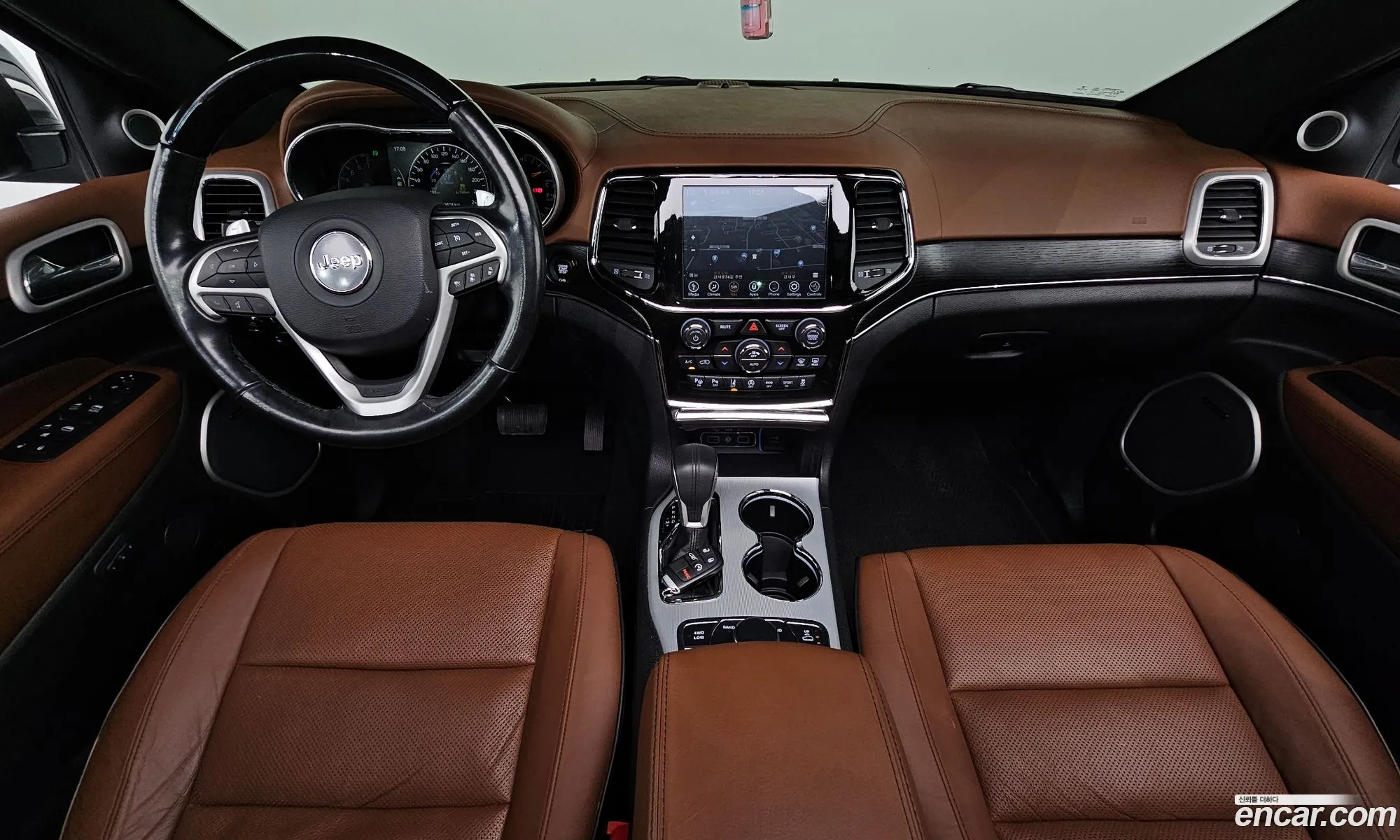 Jeep Grand Cherokee 2020 — 14