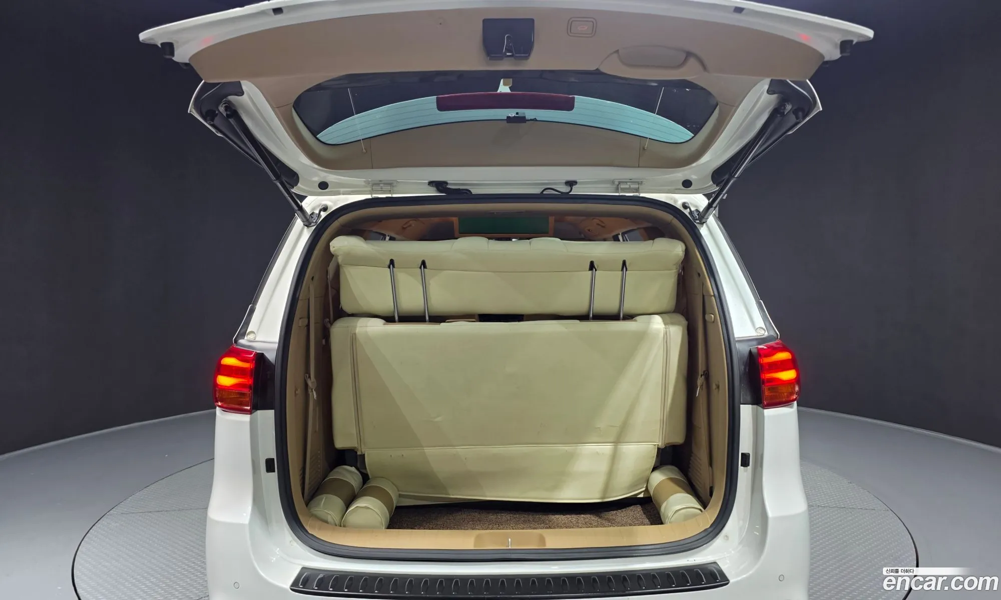 Kia Carnival 2018 — 11