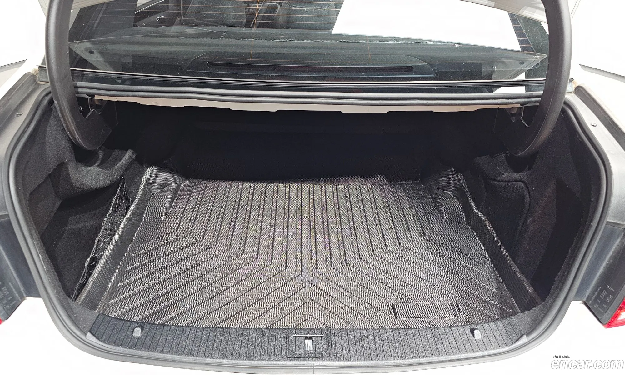 Mercedes-Benz E-Class W212 2014 WDDHF8BBXEB068371 — 2