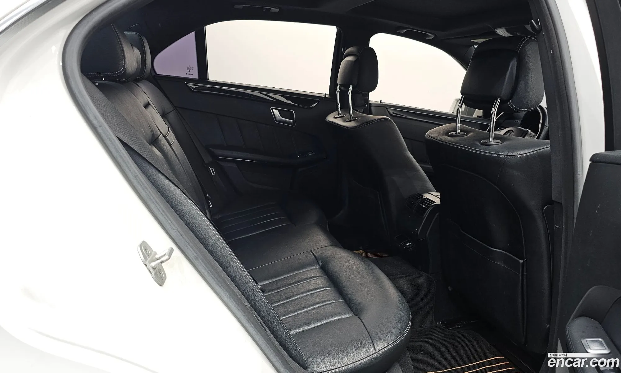 Mercedes-Benz E-Class W212 2014 WDDHF8BBXEB068371 — 15