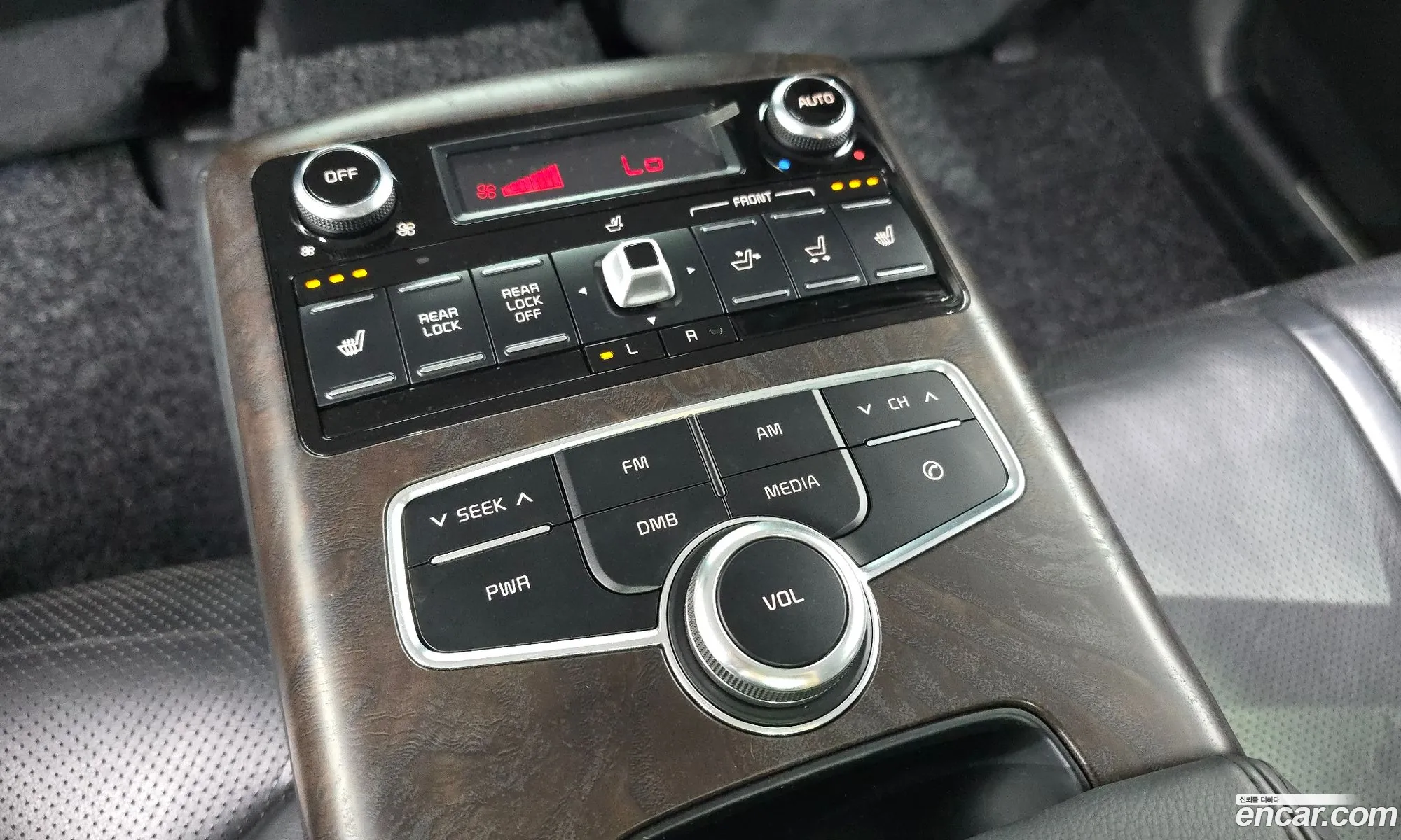 Kia K9 2012 — 18