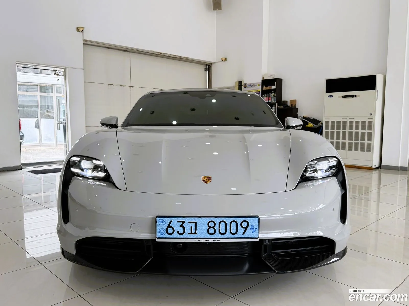Porsche Taycan 2022 — 3