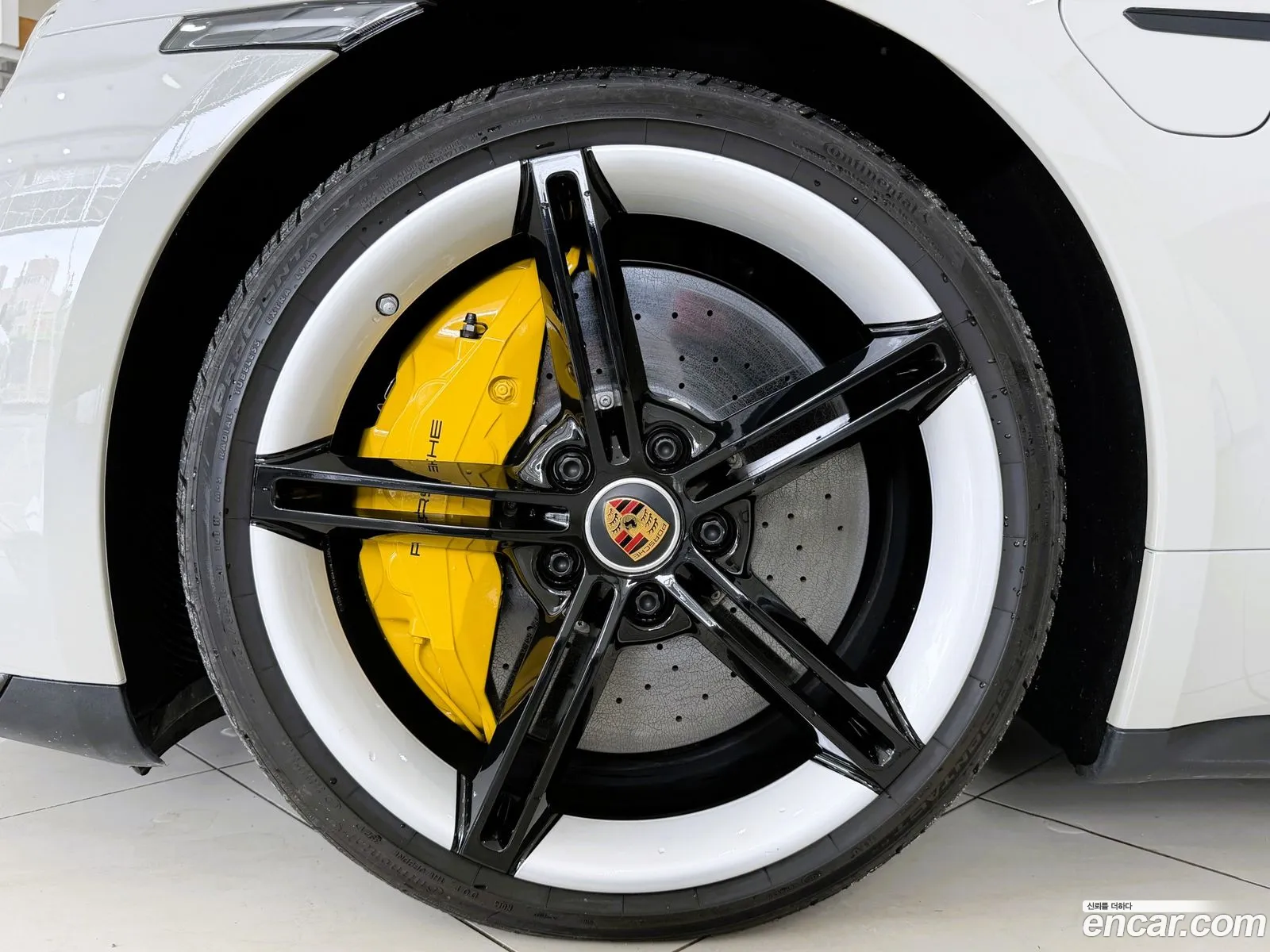 Porsche Taycan 2022 — 9