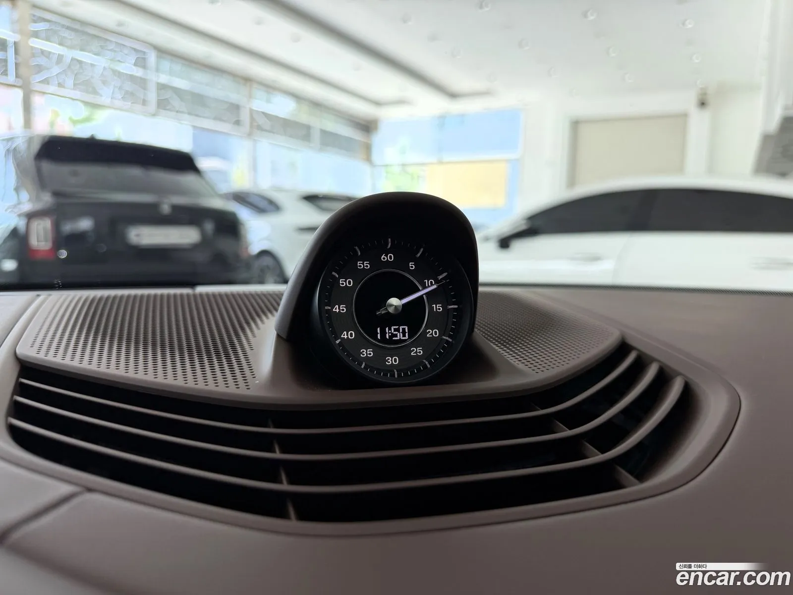 Porsche Taycan 2022 — 10