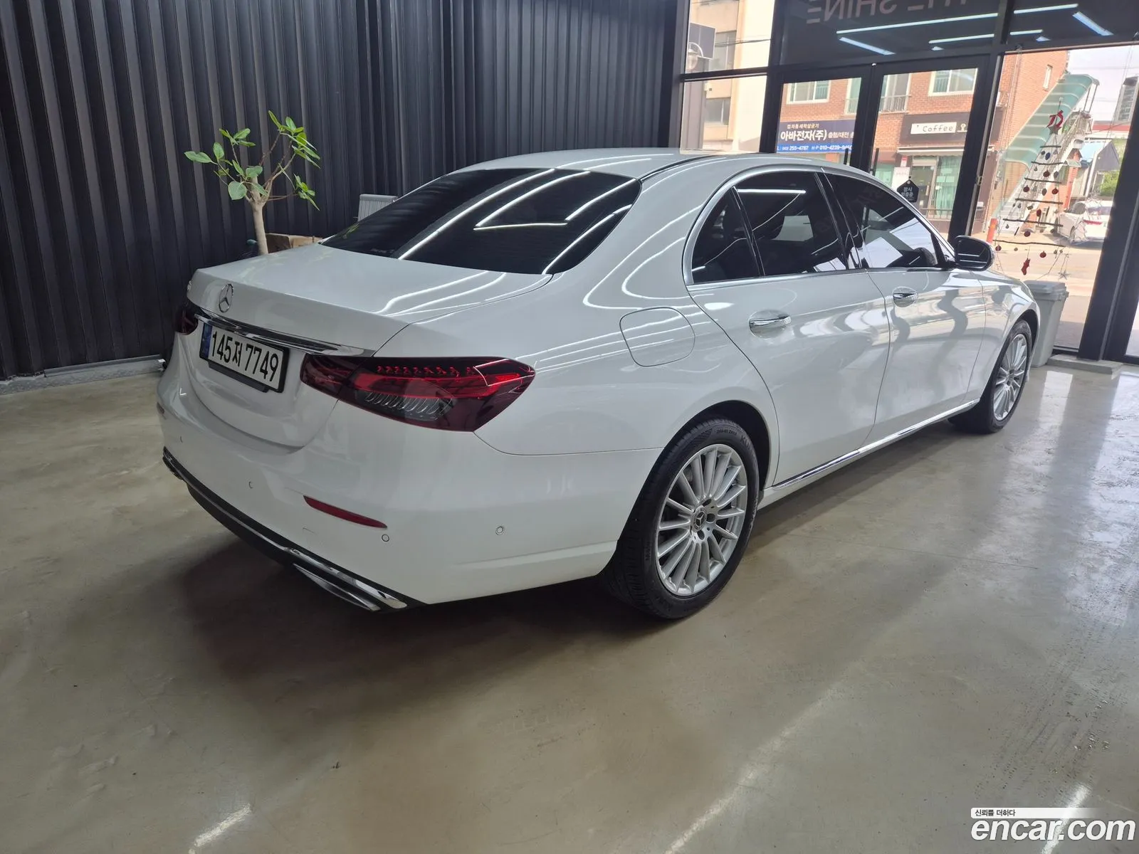 Mercedes-Benz E-Class W213 2021 — 16