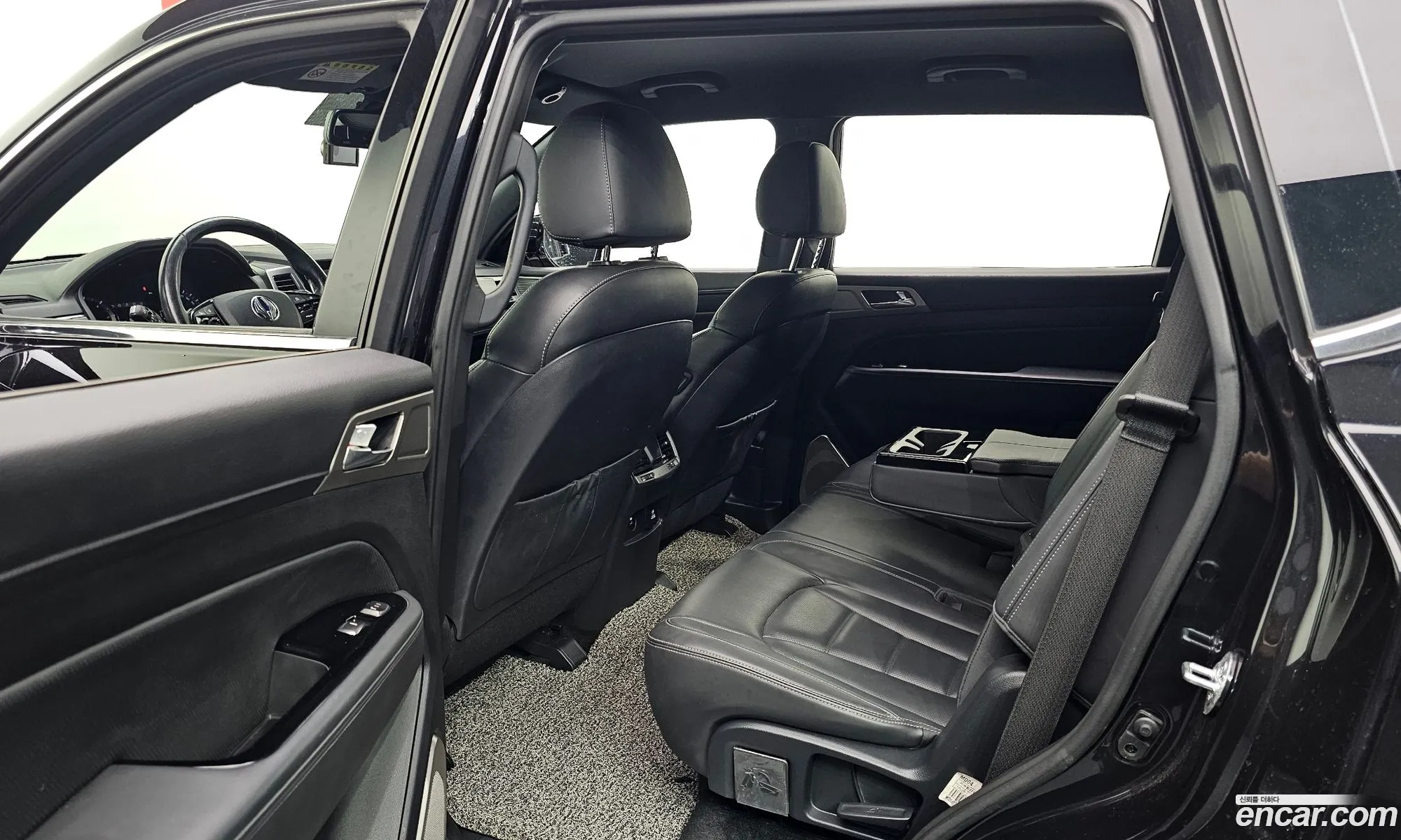 KG Mobility (SsangYong) G4 Rexton 2019 — 30