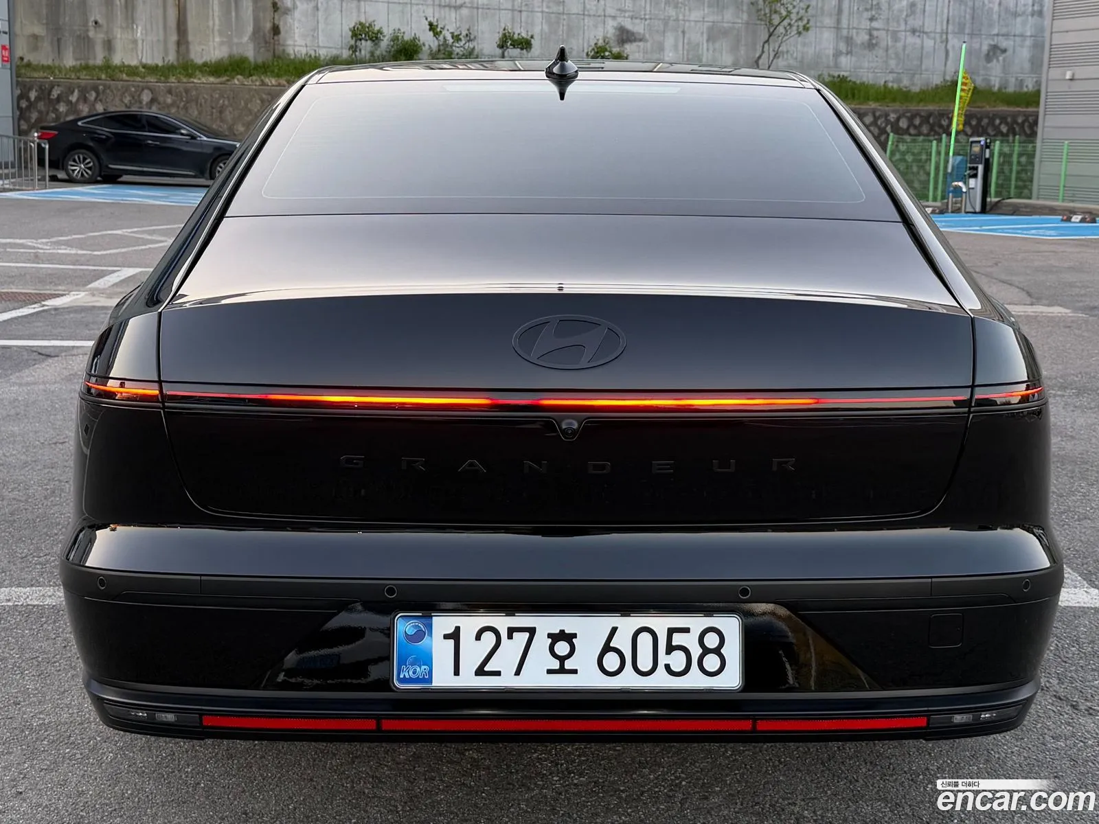 Hyundai Grandeur Hybrid 2026 — 2