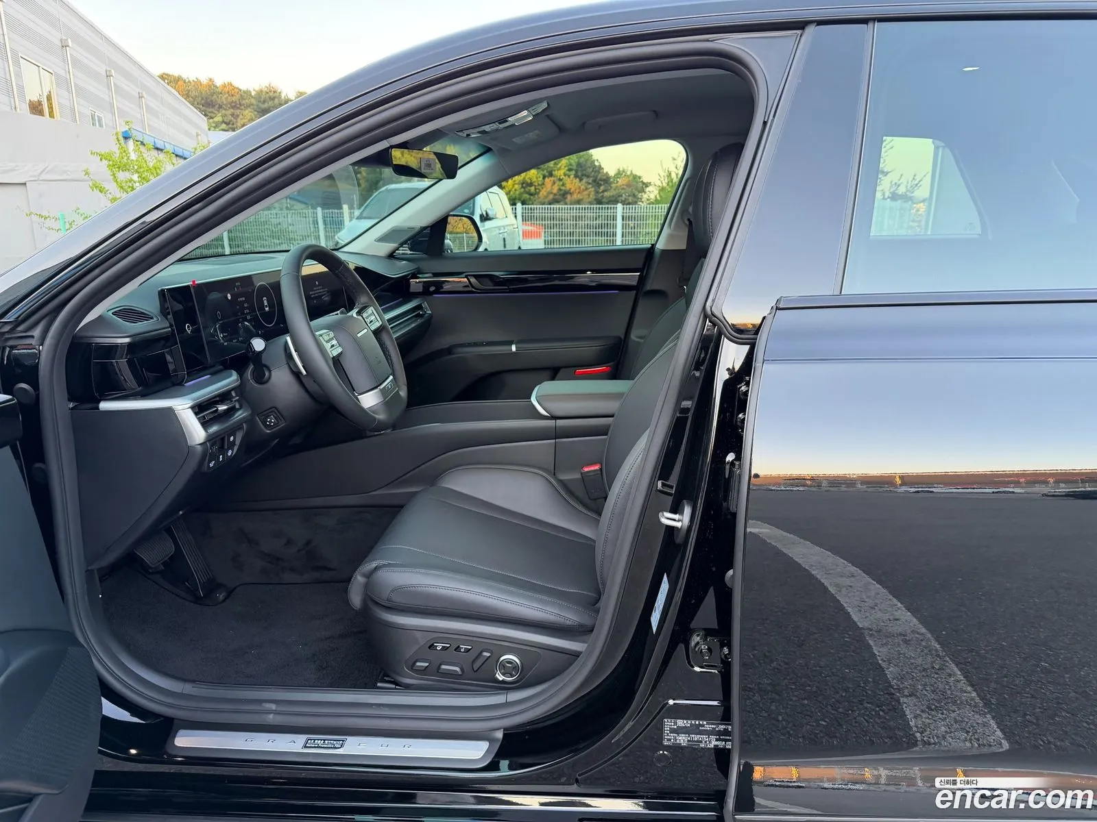 Hyundai Grandeur Hybrid 2026 — 13