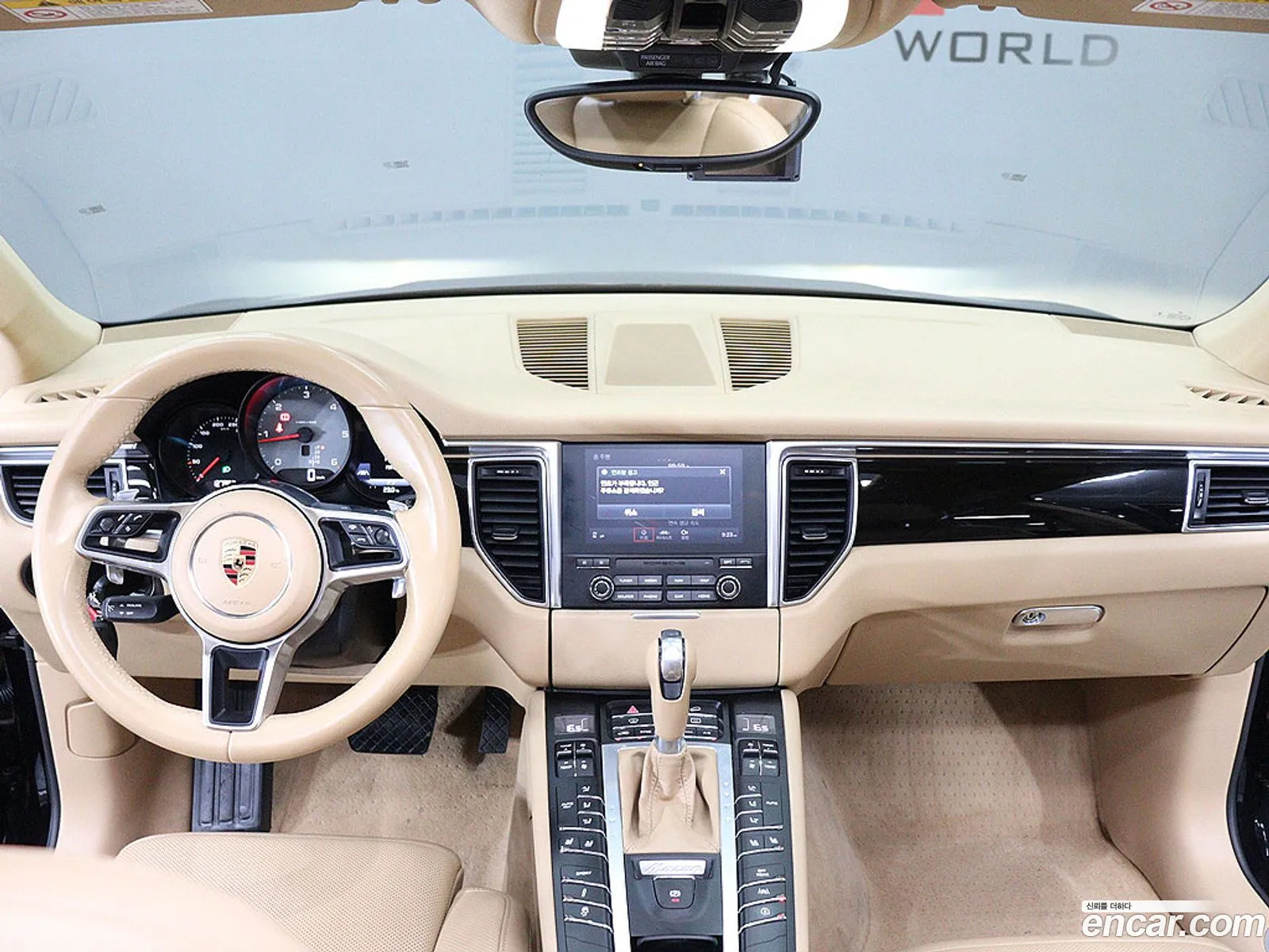 Porsche Macan 2016 — 17
