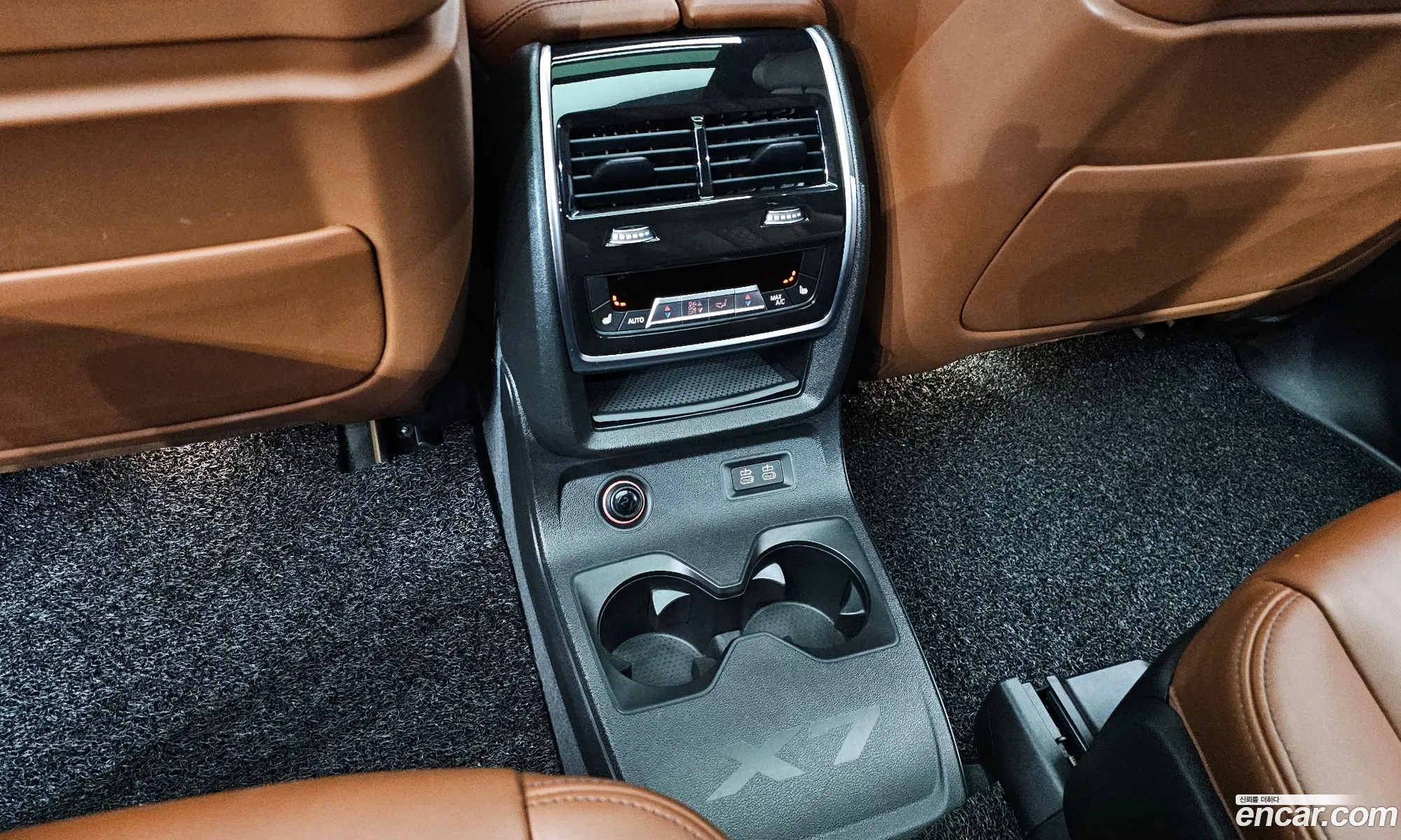 BMW X7 2023 — 27