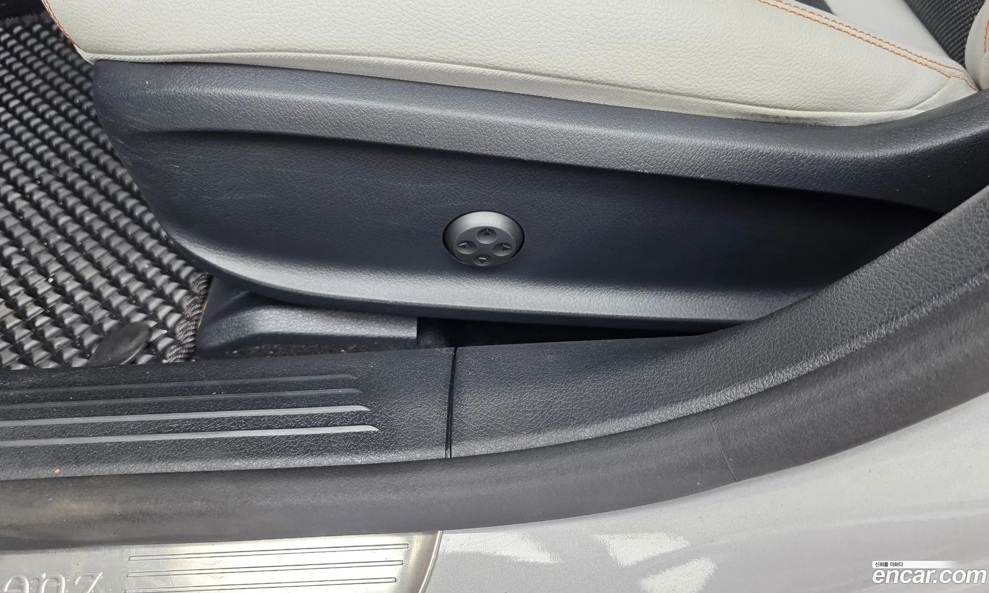 Mercedes-Benz A-Class W177 2019 — 24