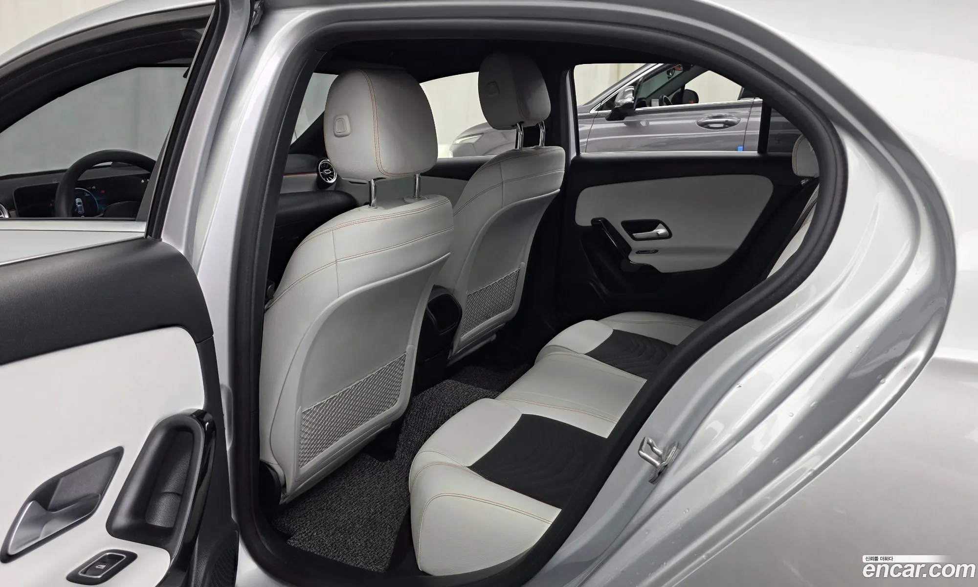 Mercedes-Benz A-Class W177 2019 — 17