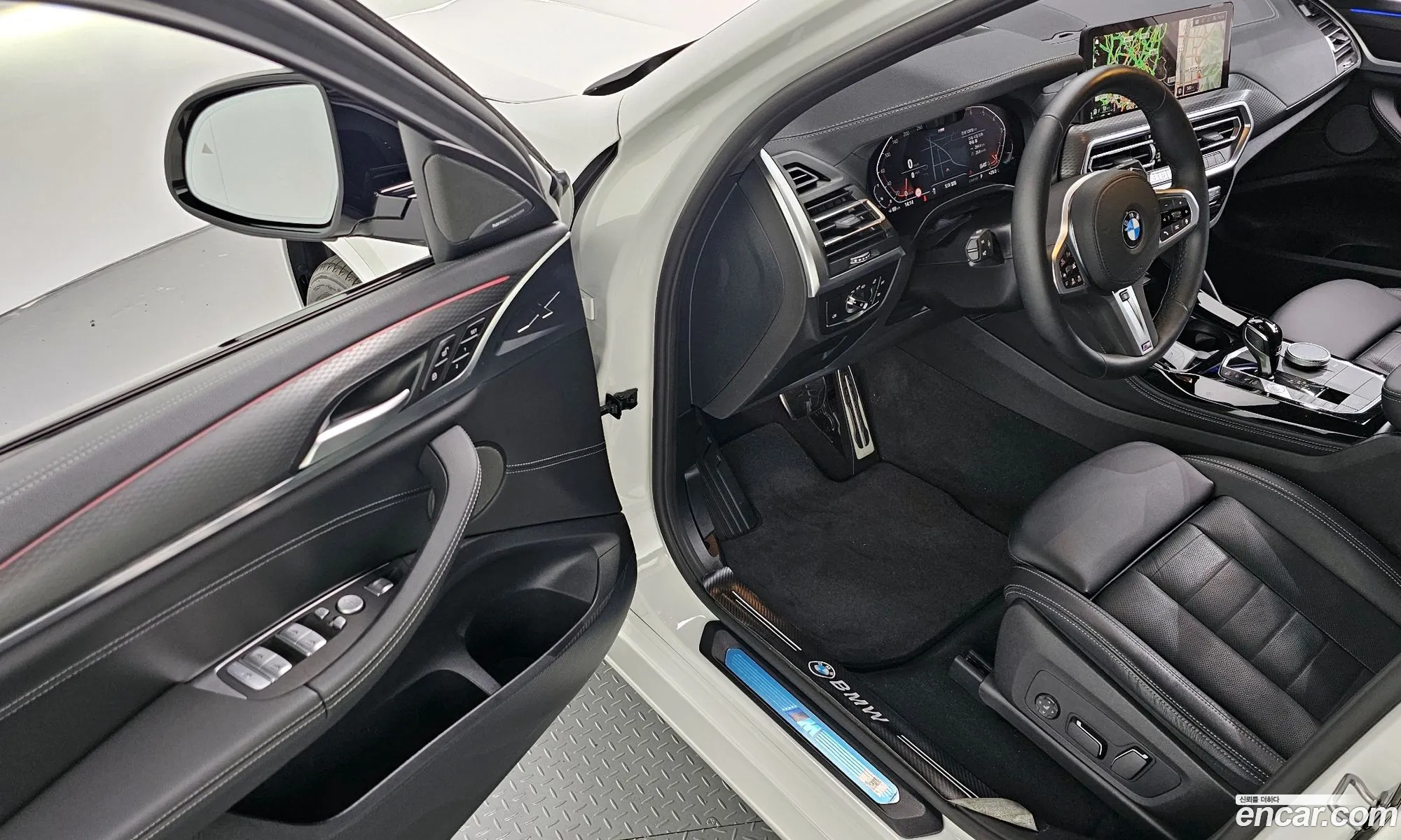 BMW X4 2025 WBA21DT03S9Z00119 — 18