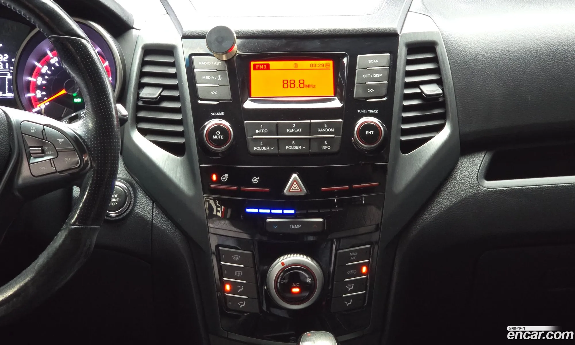 KG Mobility (SsangYong) Tivoli Armour 2018 — 3