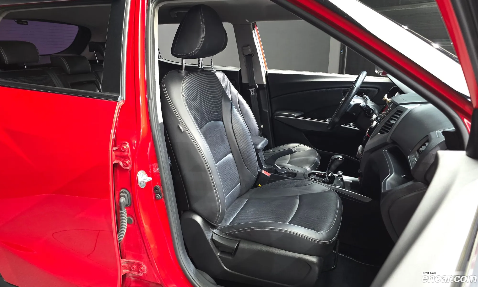 KG Mobility (SsangYong) Tivoli Armour 2018 — 17