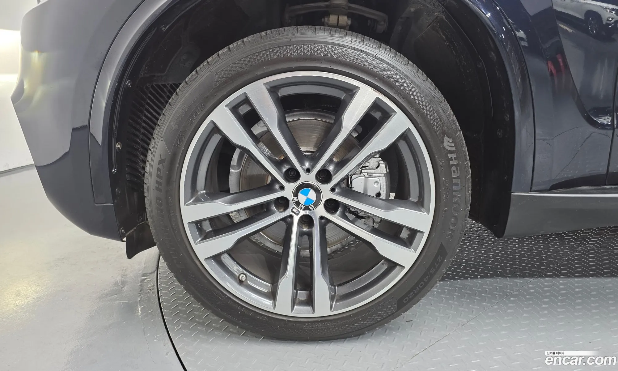 BMW X5 2018 WBAKS4100J0Y71701 — 14