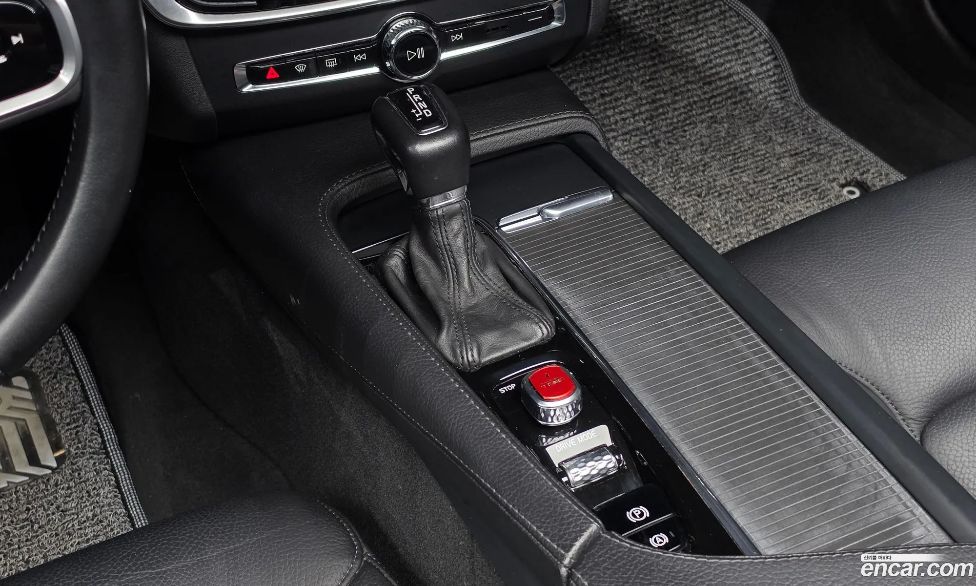 Volvo S90 2017 YV1PS68BCH1008487 — 16