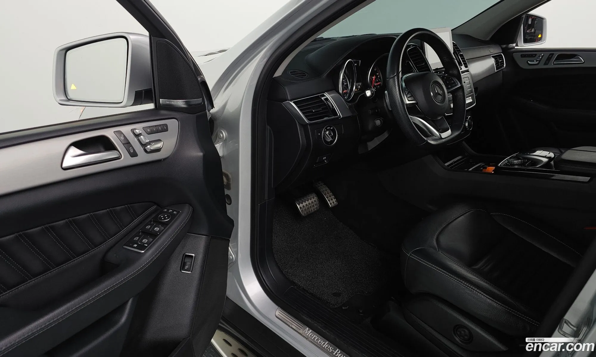 Mercedes-Benz GLE-Class W166 2018 — 14