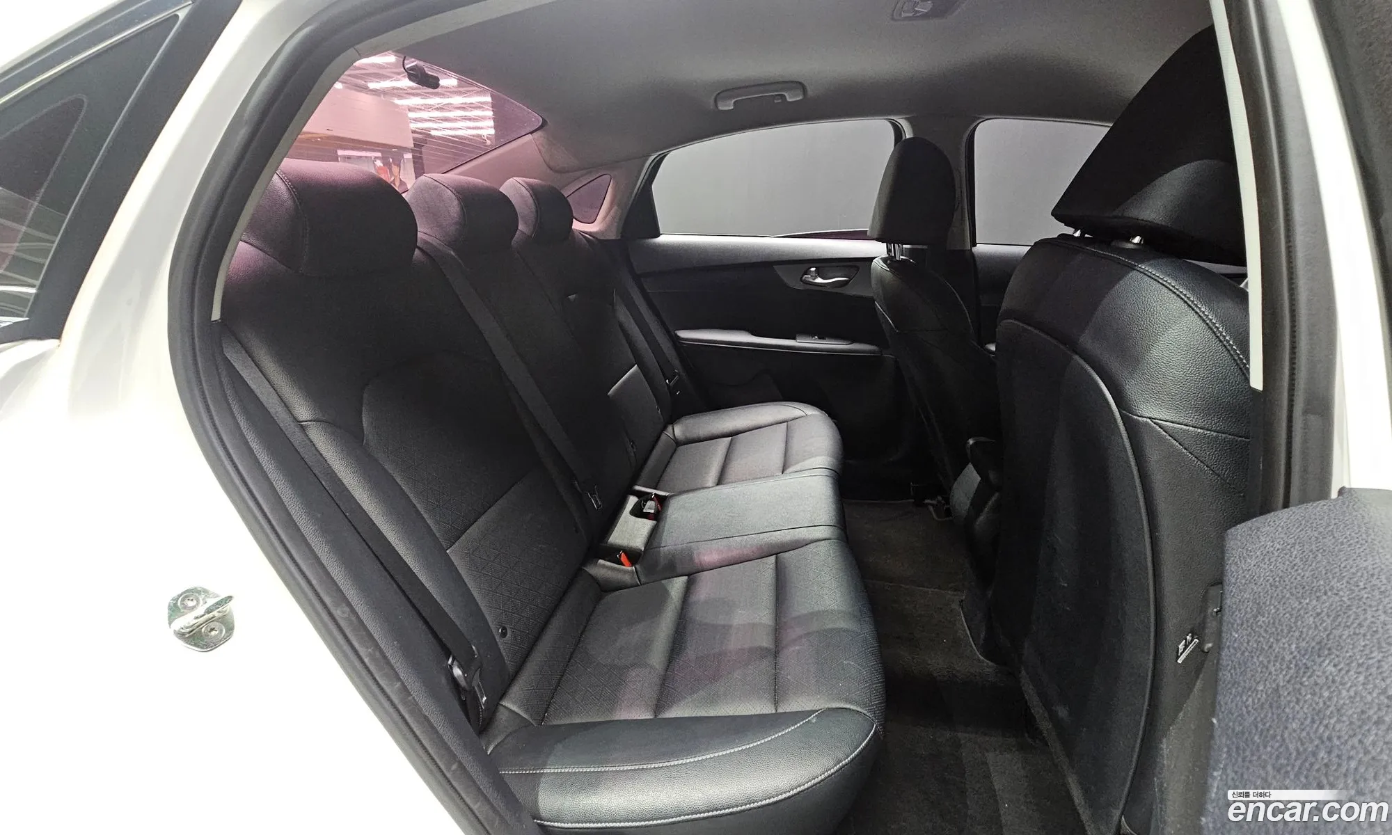 Kia K3 2018 — 19